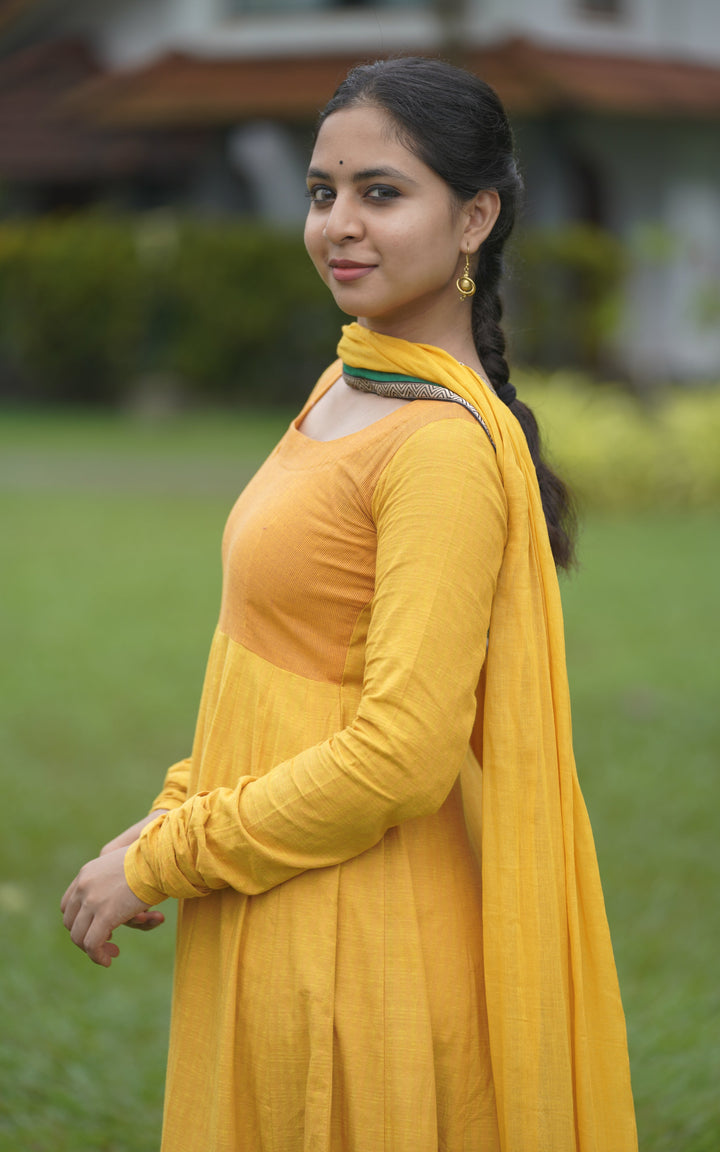 Raavanan Ragini Yellow (Kurti+Dupatta)
