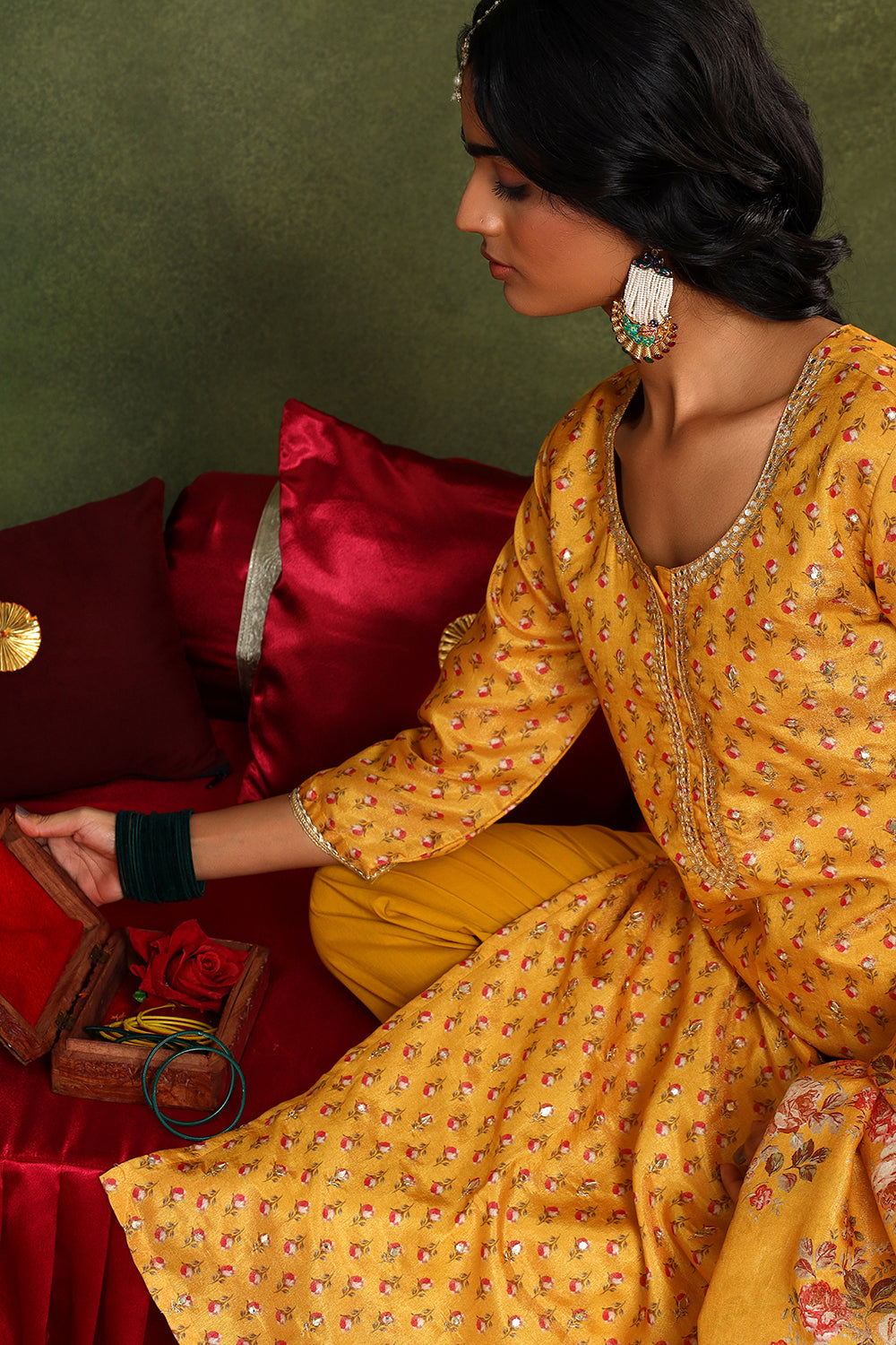 YELLOW FLORAL PRINTED SHIMMER CHANDERI KURTA SET