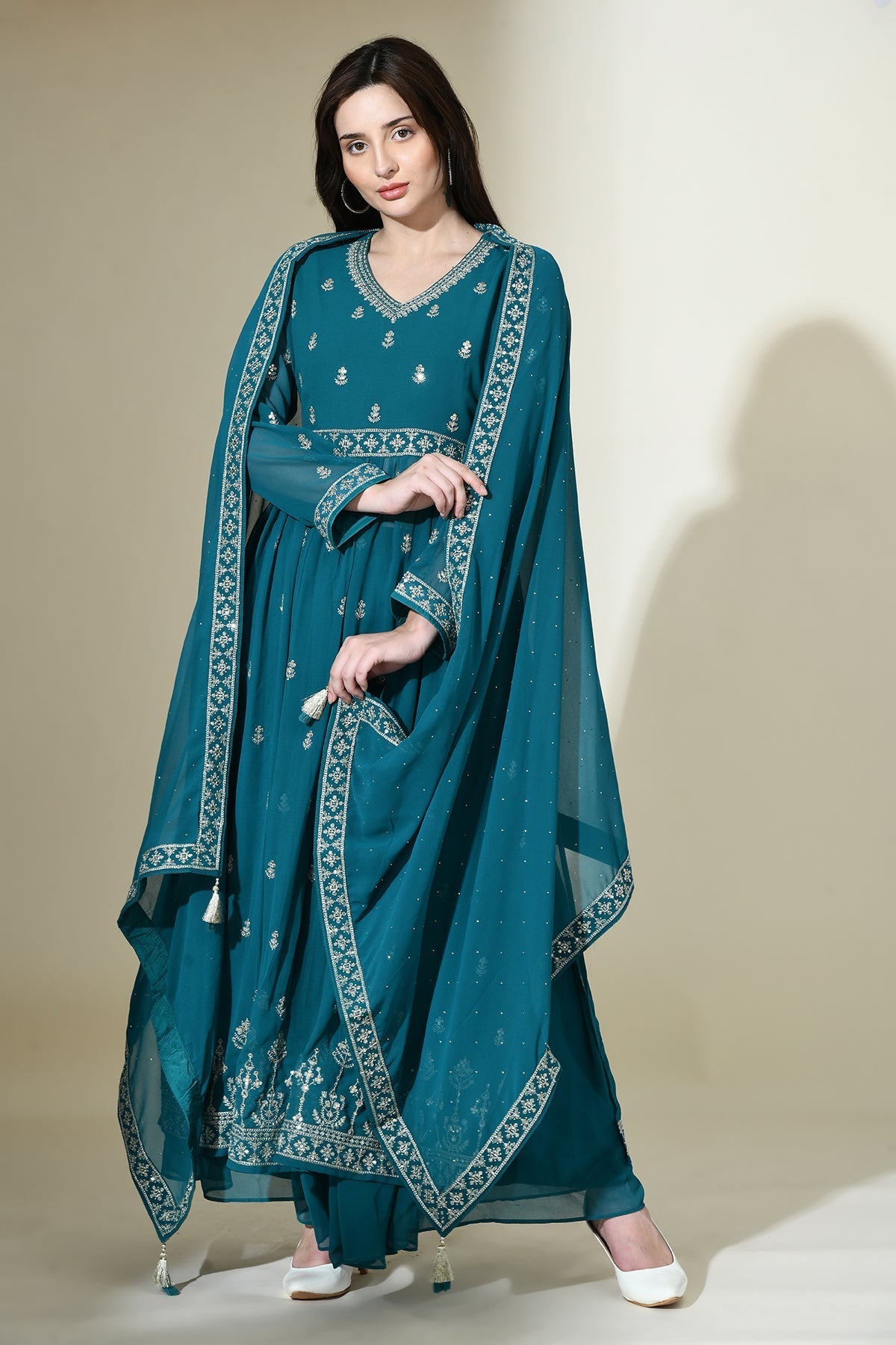 Green Embroidered Kurta 3 Pcs Set