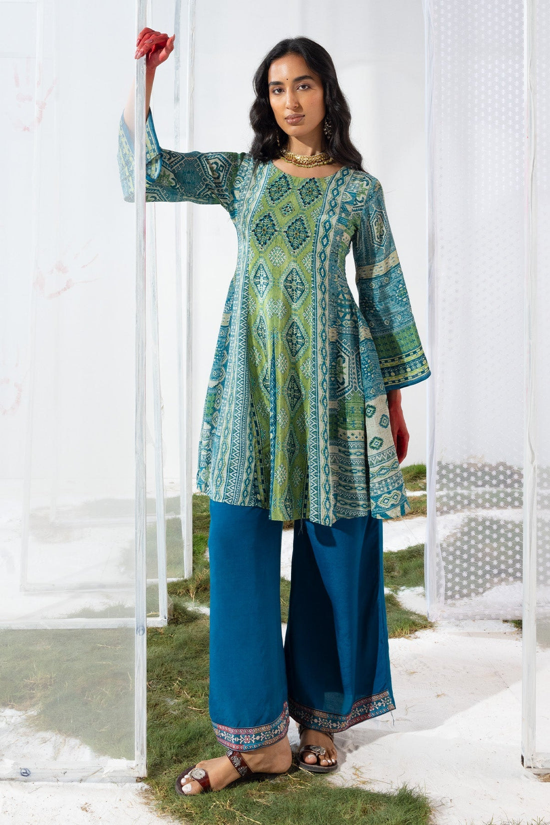 Green Embellished Flared Kurta 2 Pcs Set