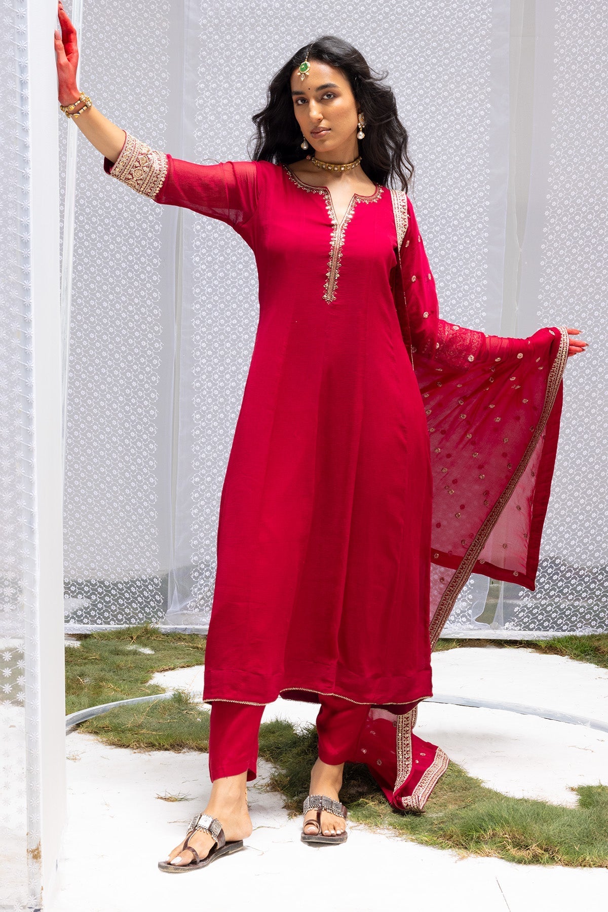 Magenta Embellished Kurta 3 Pcs Set