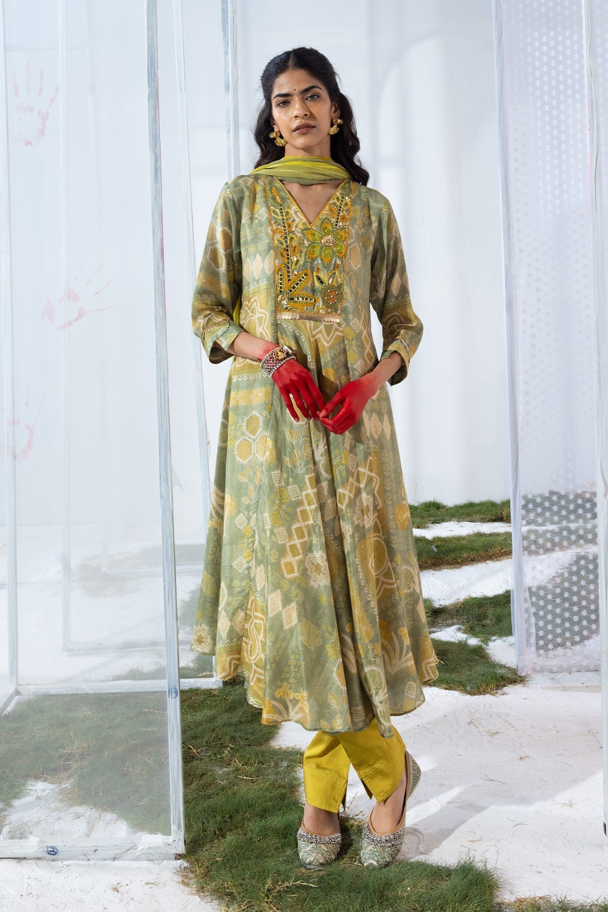 Green Embellished Flared Kurta 3 Pcs Set