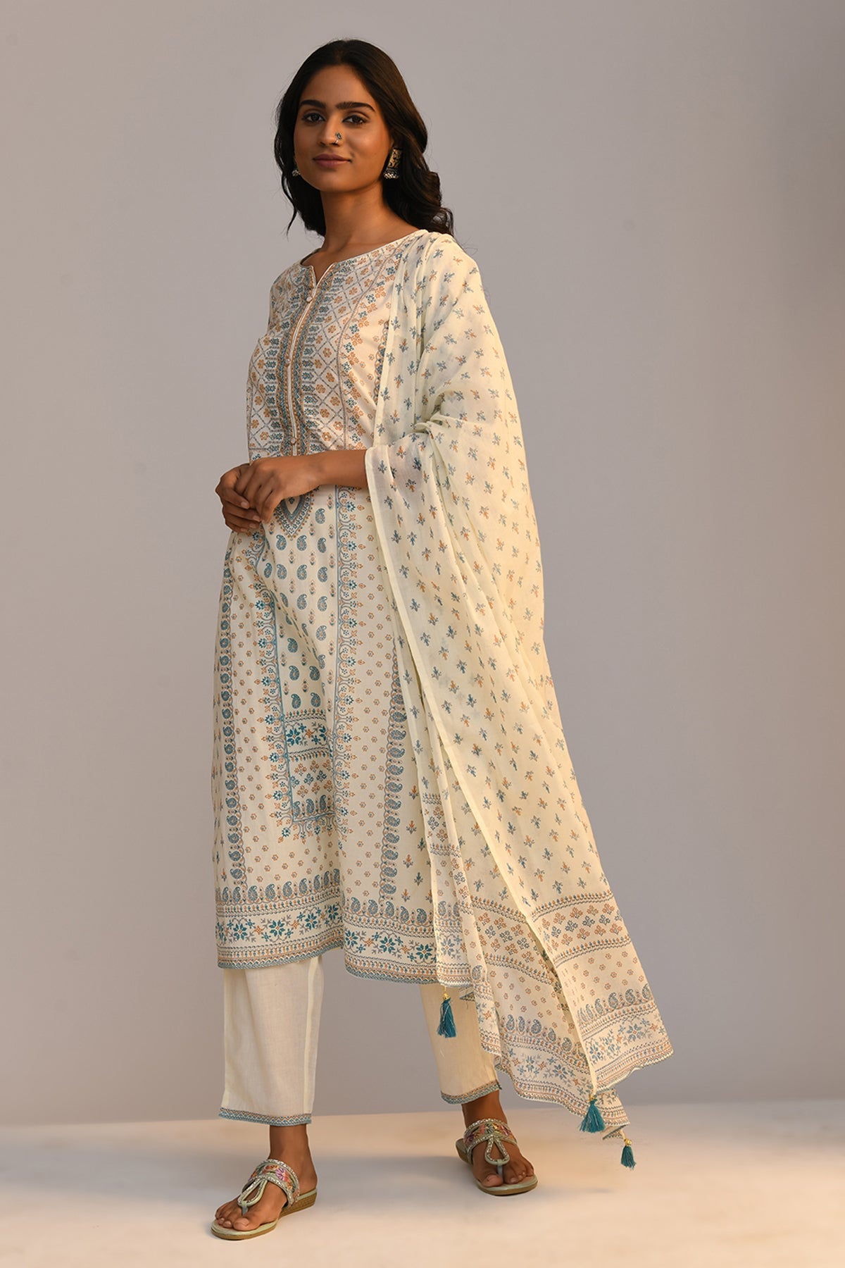 Cream Embellished Printed Kurta 3 Pcs Set