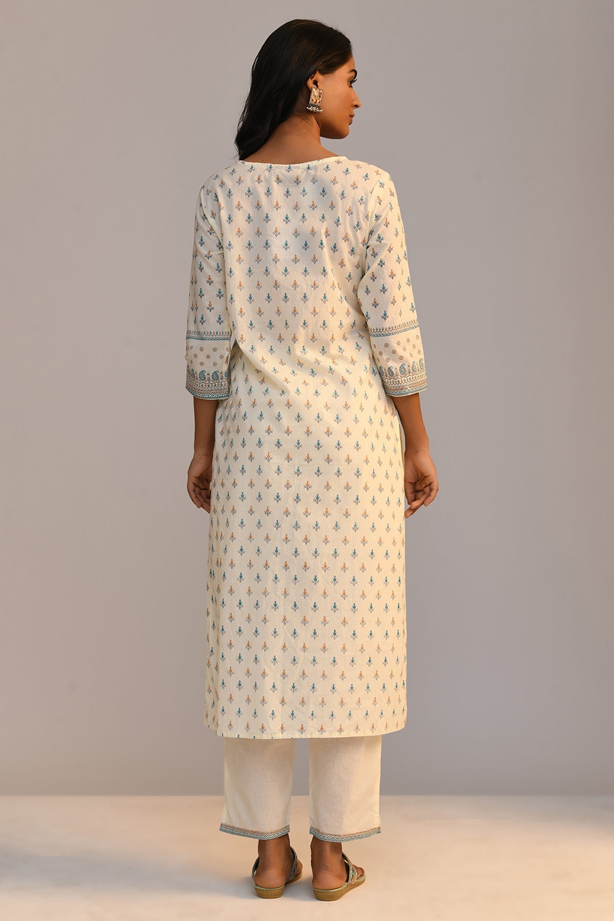 Cream Embellished Printed Kurta 3 Pcs Set