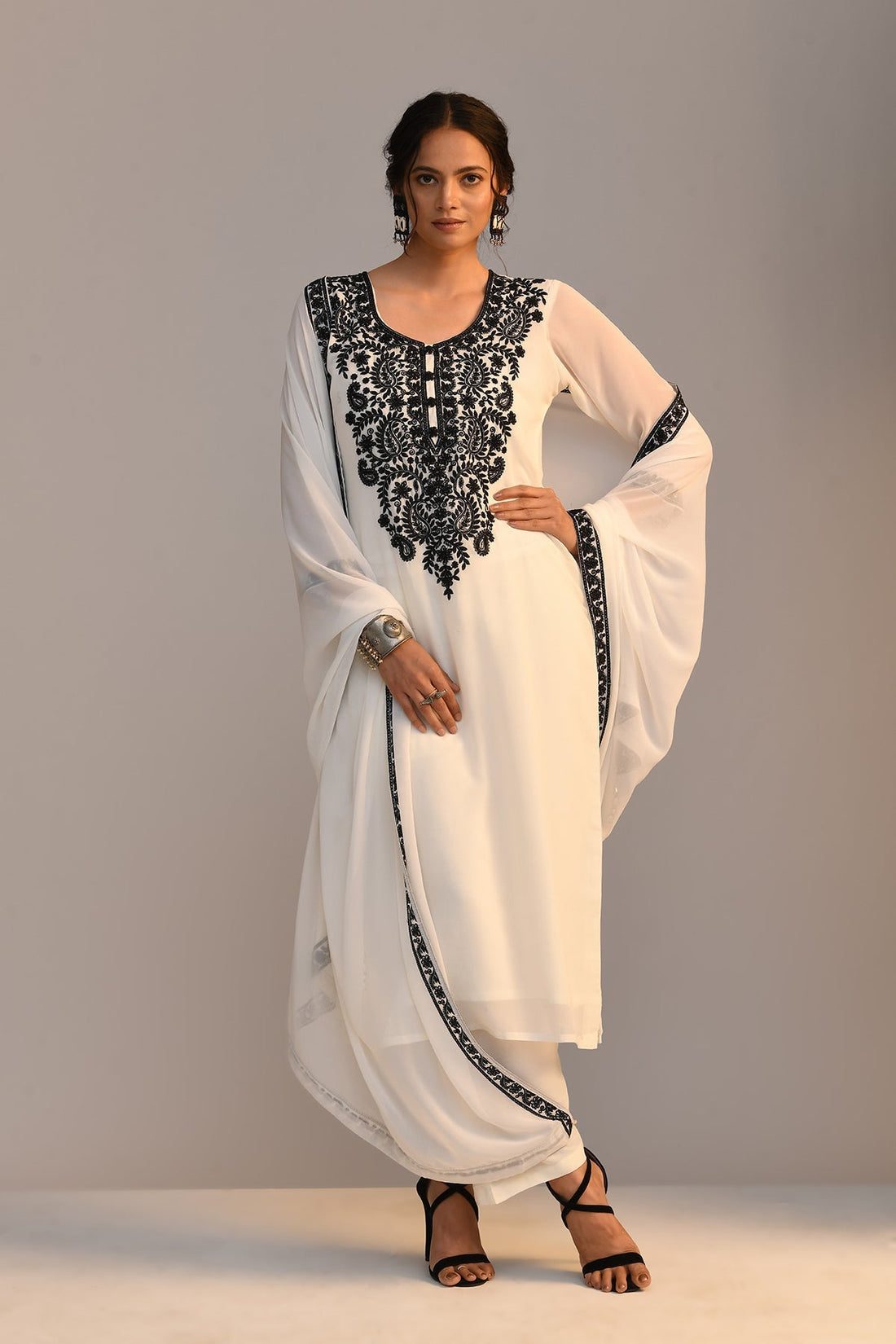 Cream Embroidered Straight Kurta 3 Pcs Set