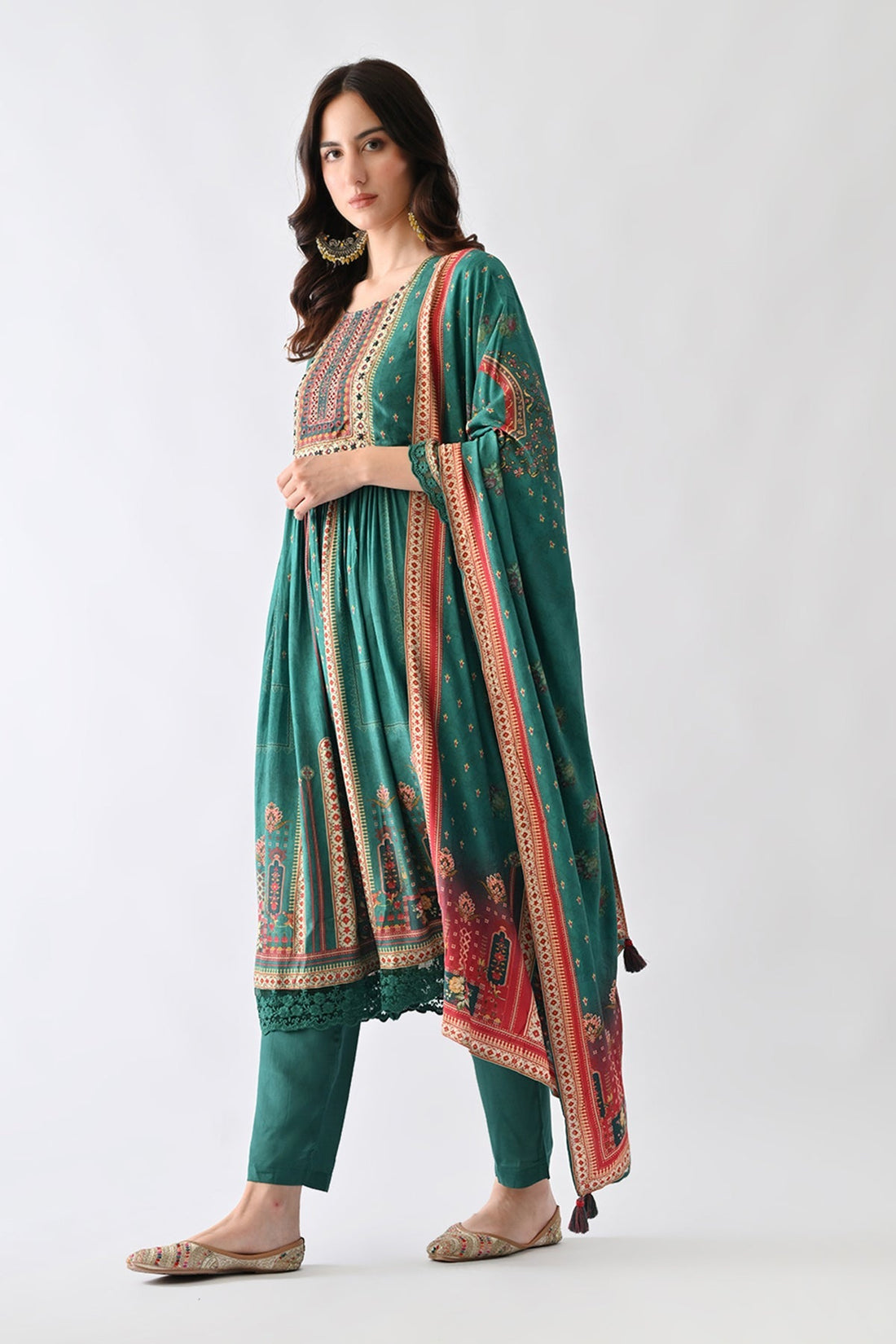 Green Embellished Kurta 3 Pcs Set