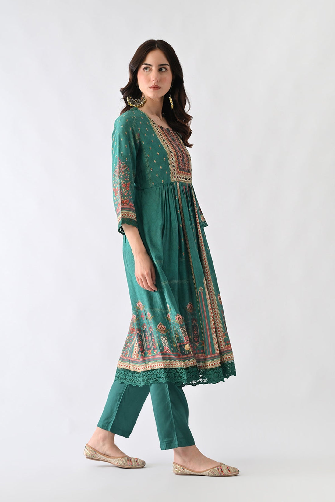 Green Embellished Kurta 3 Pcs Set