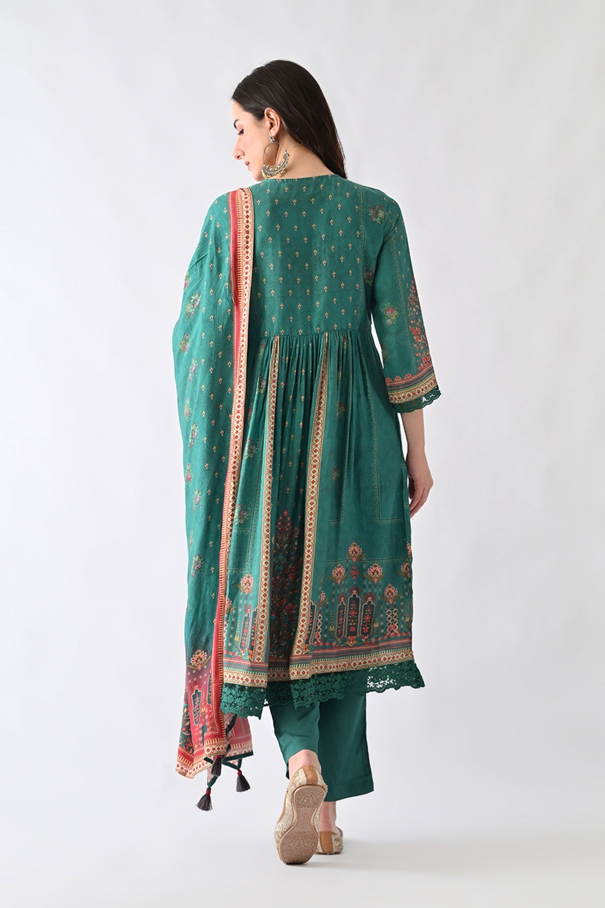 Green Embellished Kurta 3 Pcs Set
