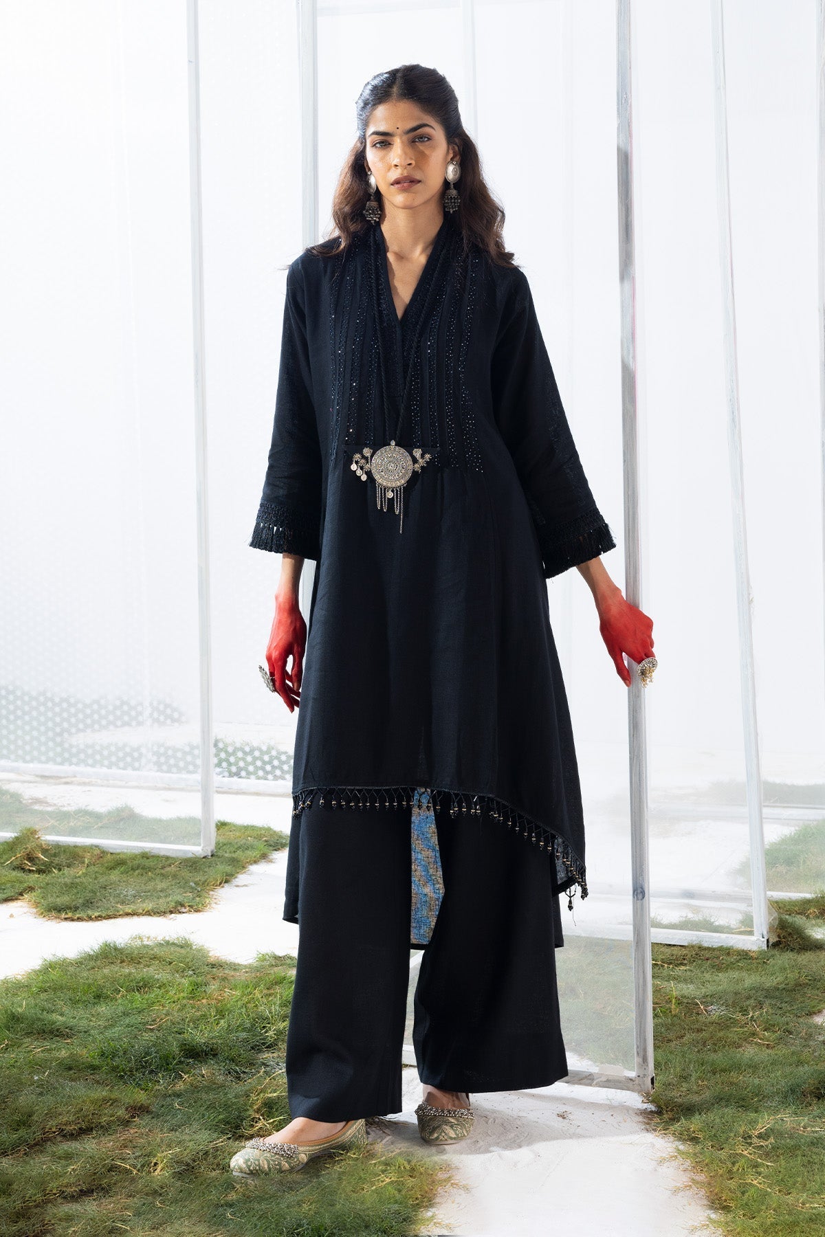 Embellished Black Kurta 2 Pcs Set