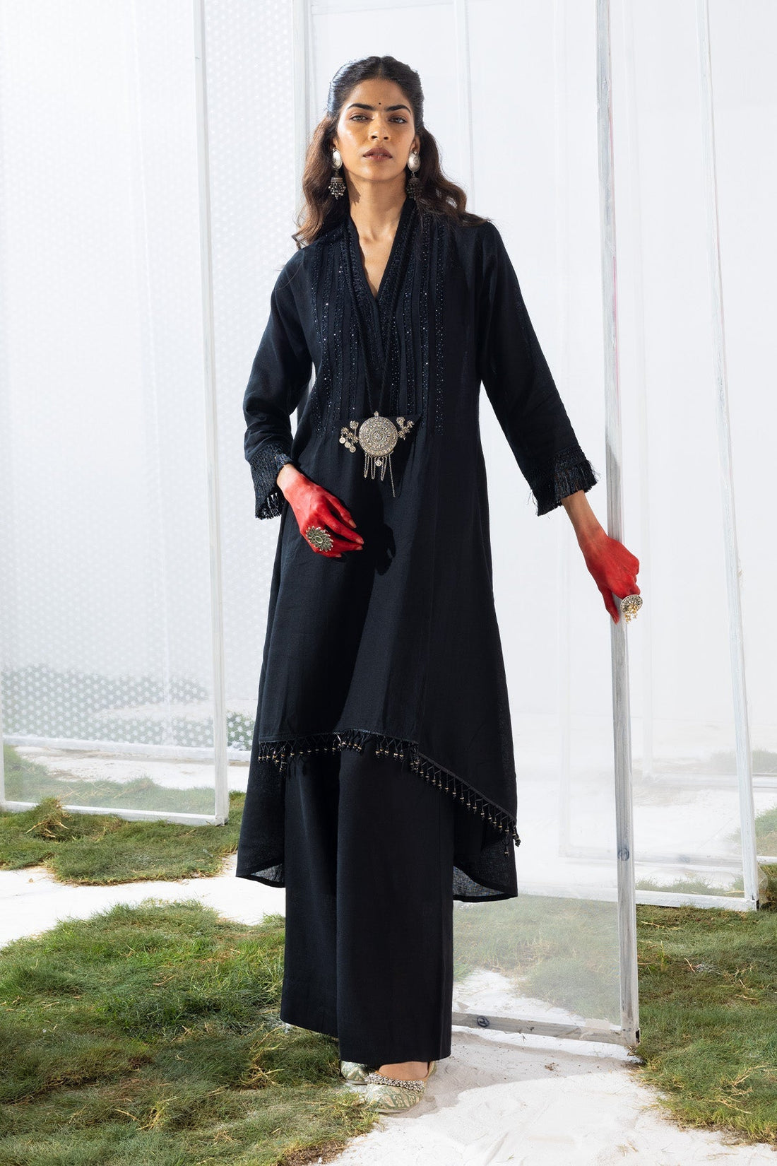 Embellished Black Kurta 2 Pcs Set