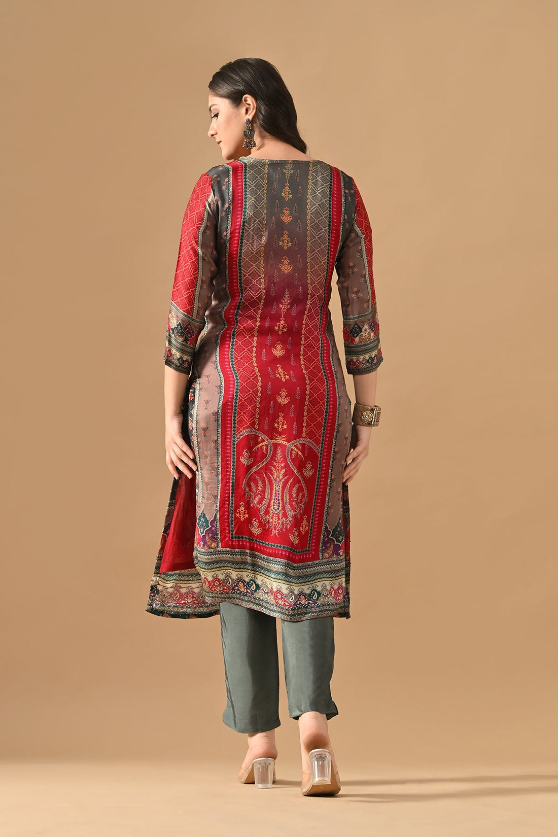 Grey Embellished Kurta 3 Pcs Set
