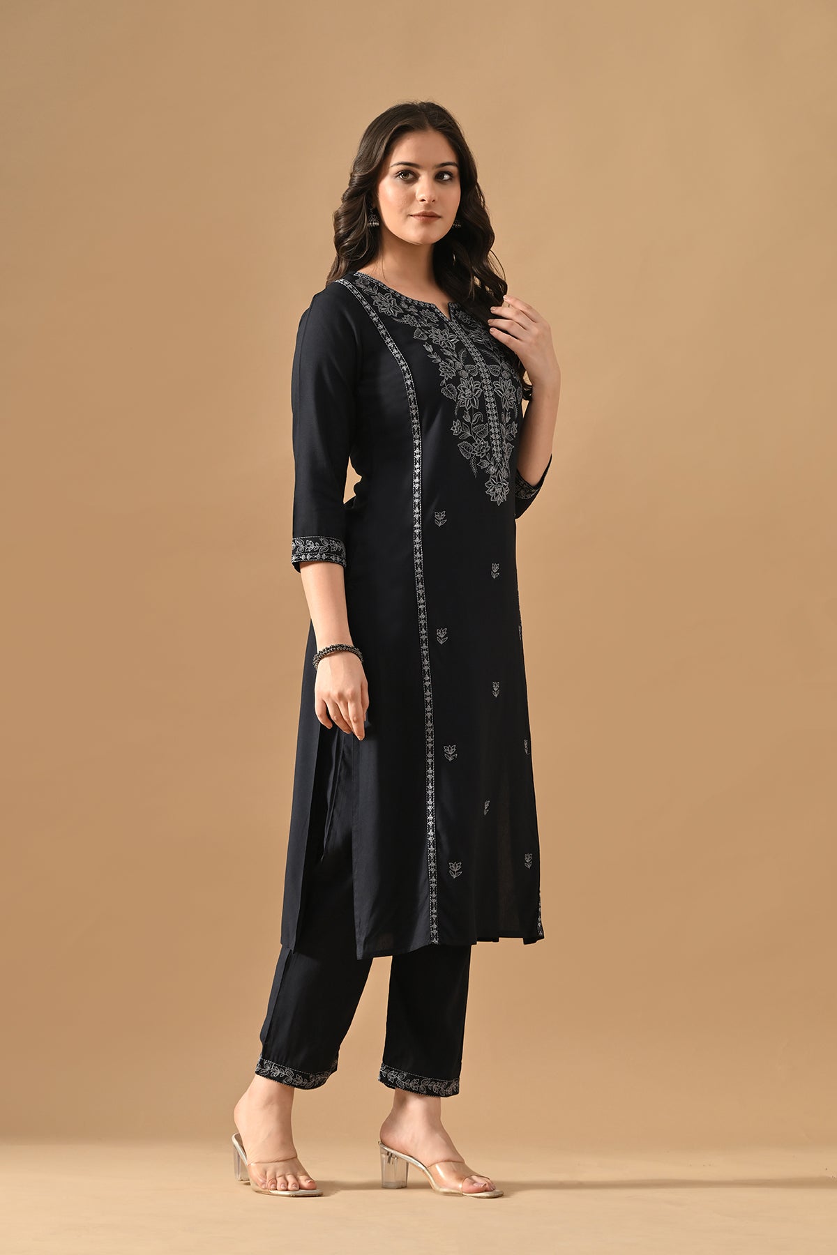 Blue Embroidered Kurta 2 Pcs Set