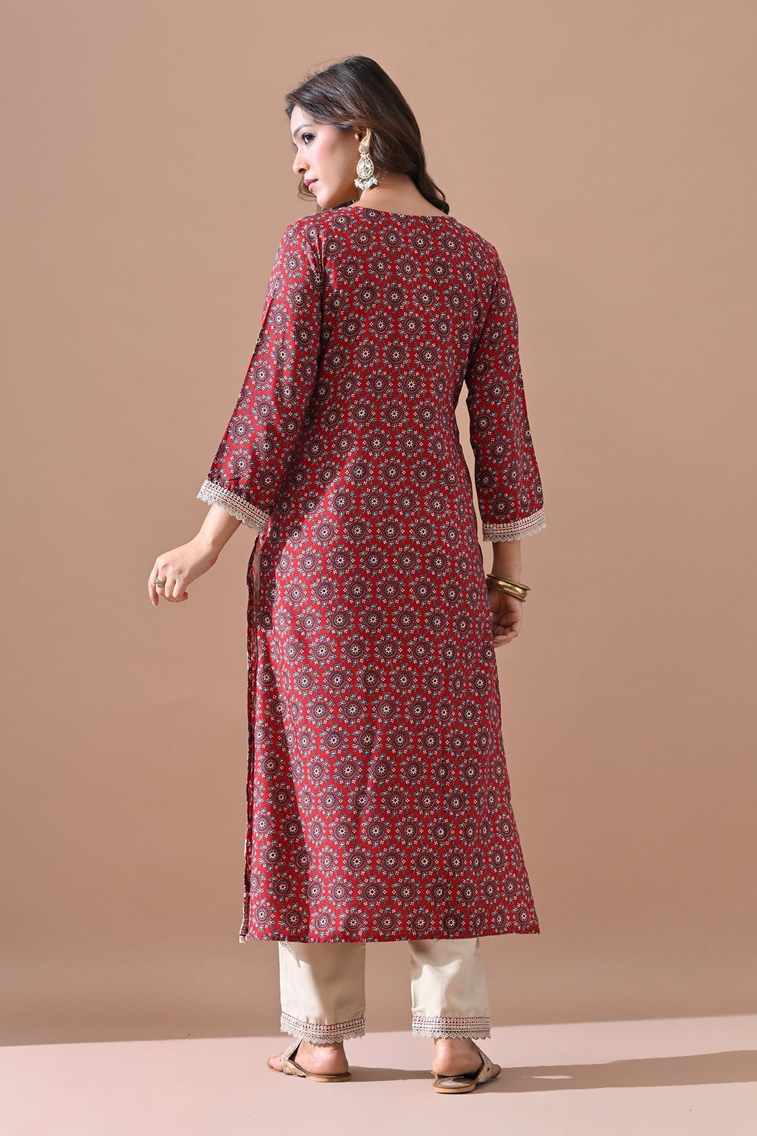 Maroon Embroidered Kurta 2 Pcs Set