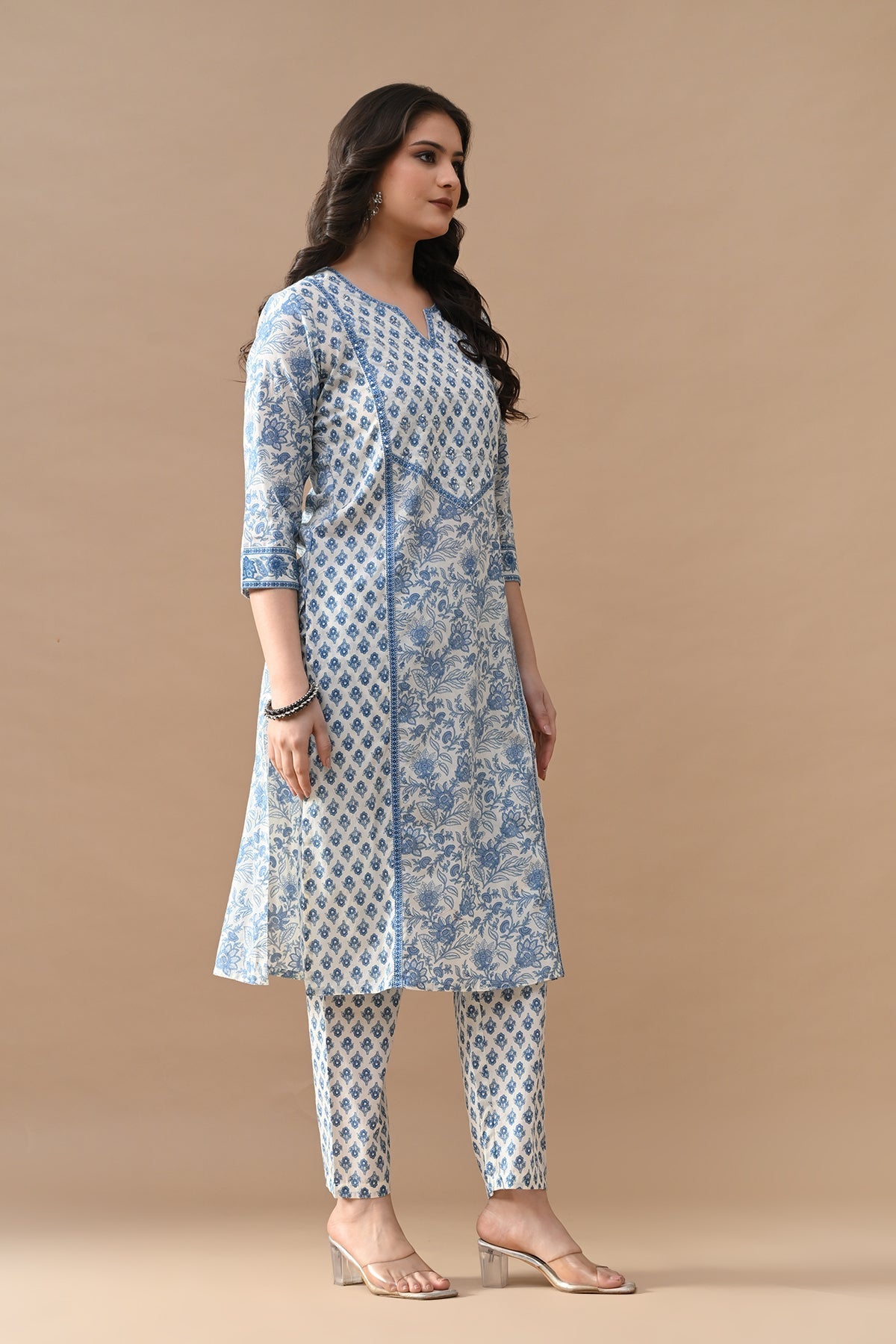Cream Floral Printed Kurta 2 Pcs Set