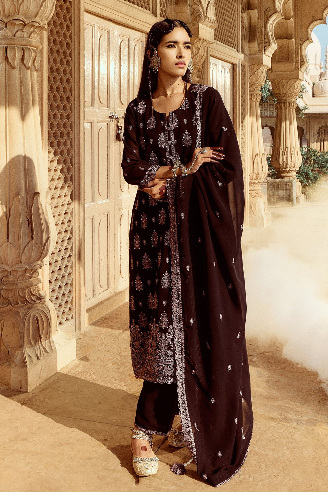 Black Embroidered Kurta 3 Pcs Set