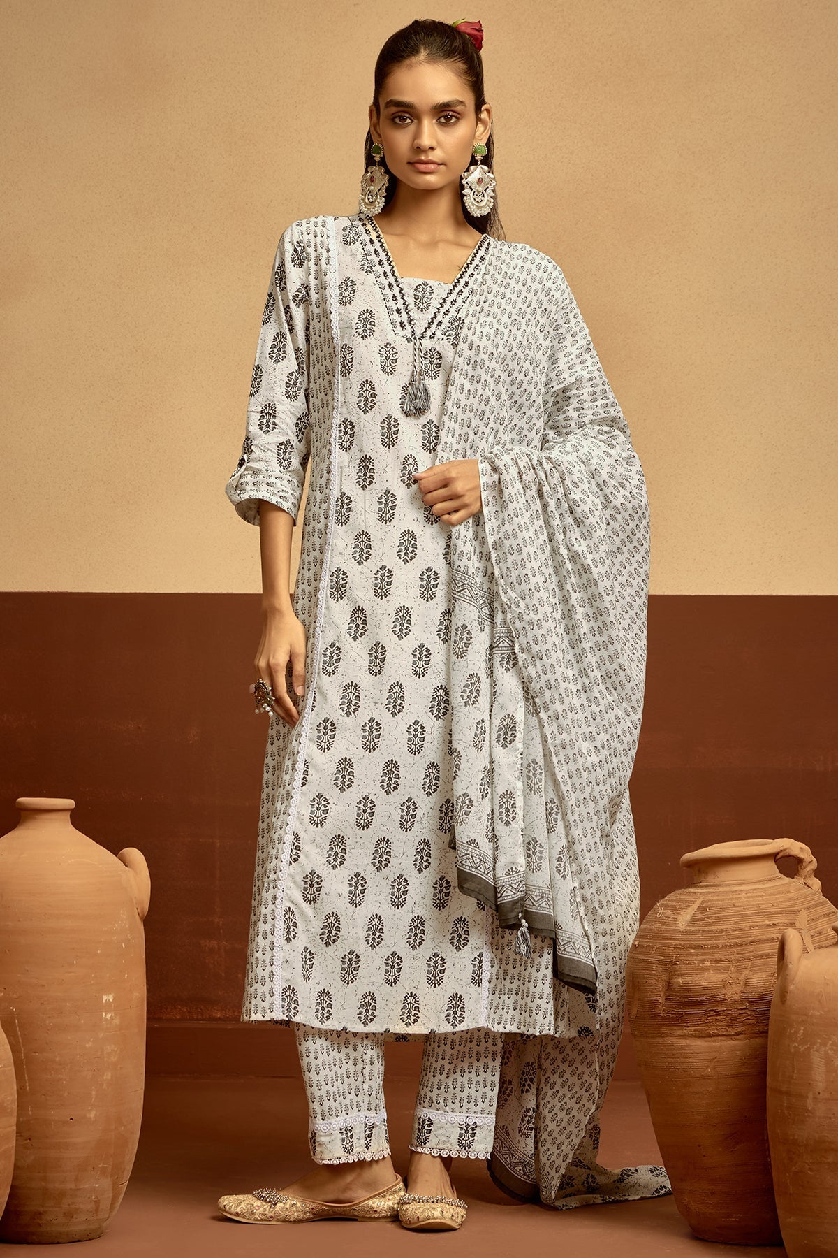 White Printed Kurta 3 Pcs Set