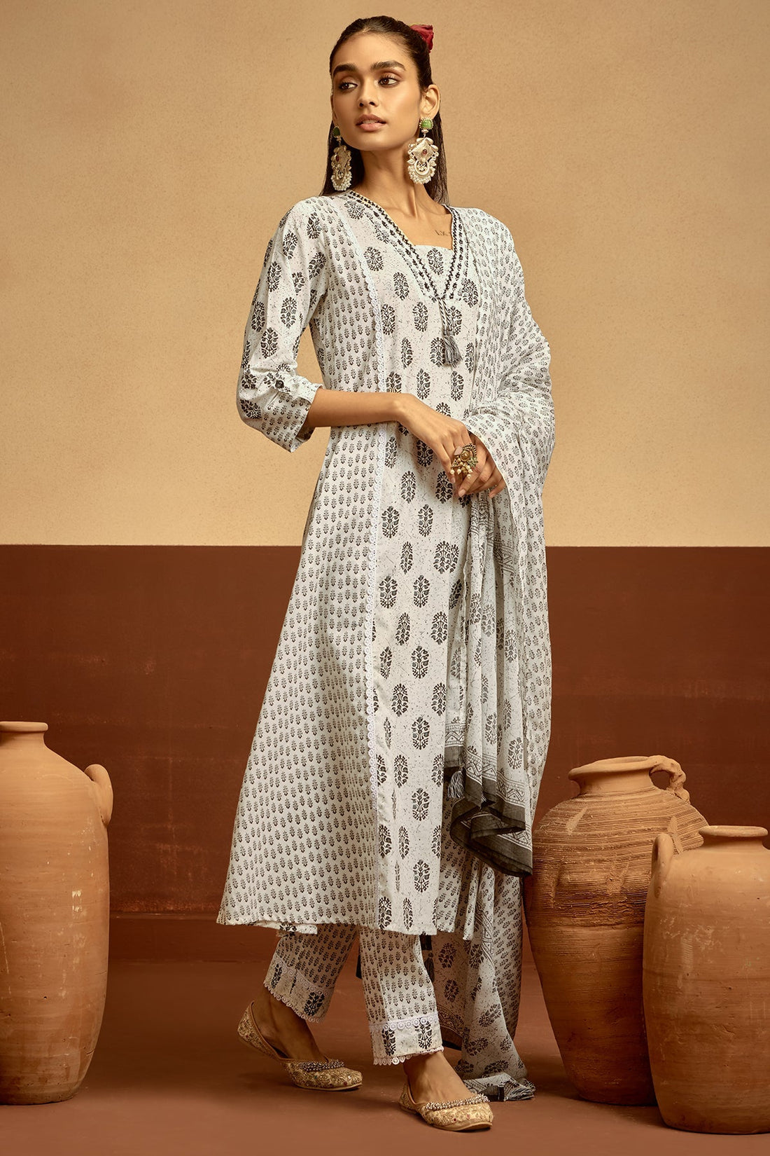 White Printed Kurta 3 Pcs Set