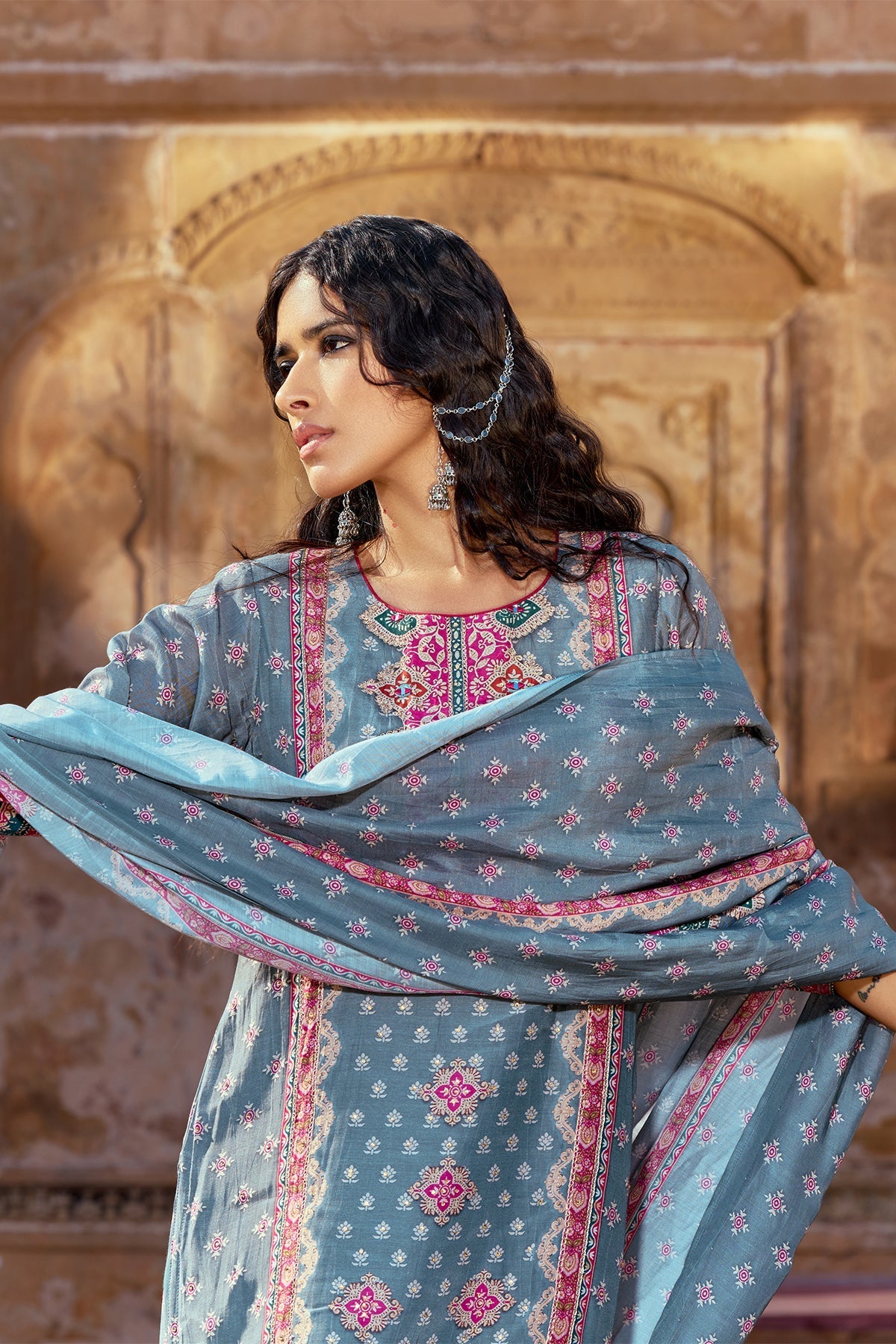Grey Embellished Kurta 3 Pcs Set