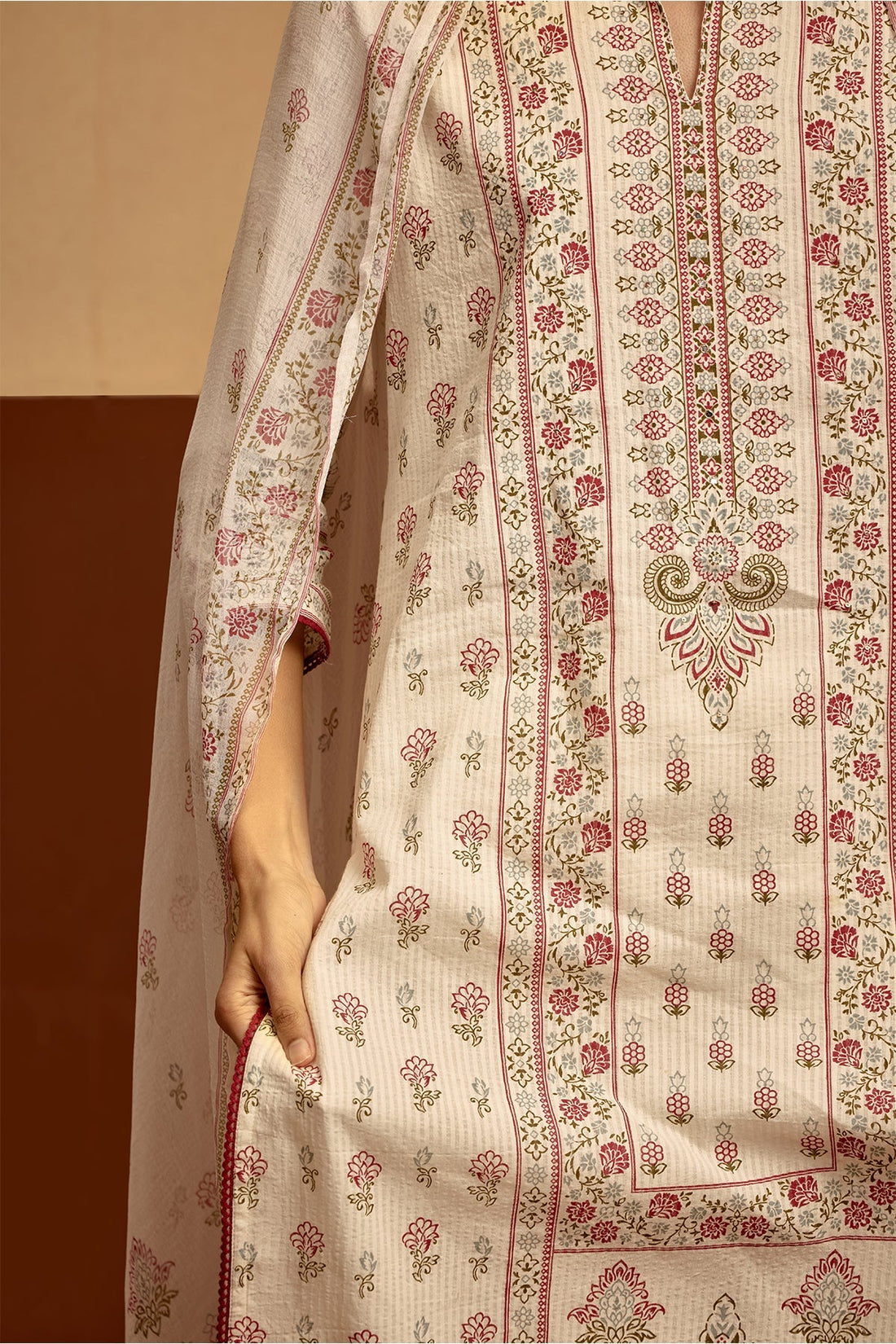 Cream Printed Kurta 3 Pcs Set