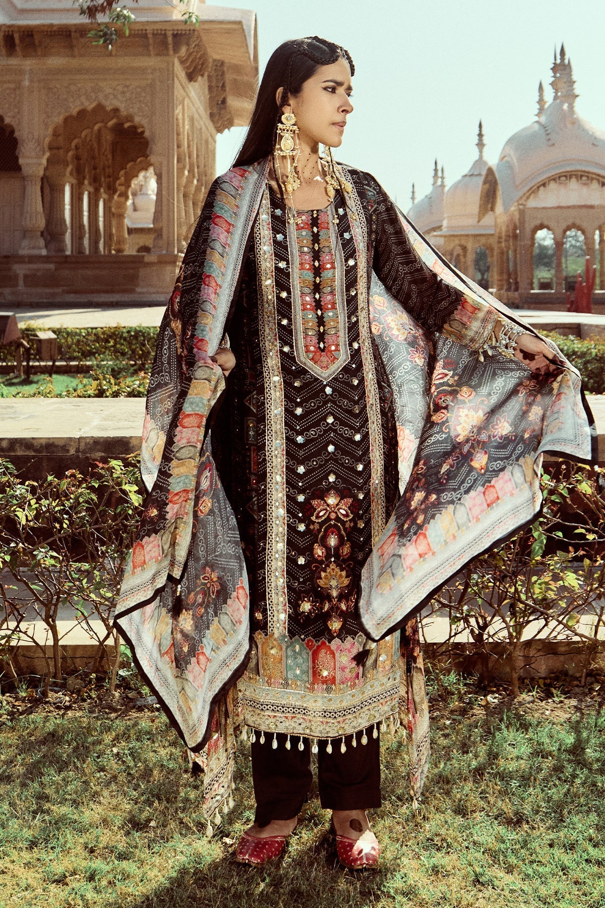 Black Embellished Kurta 3 Pcs Set