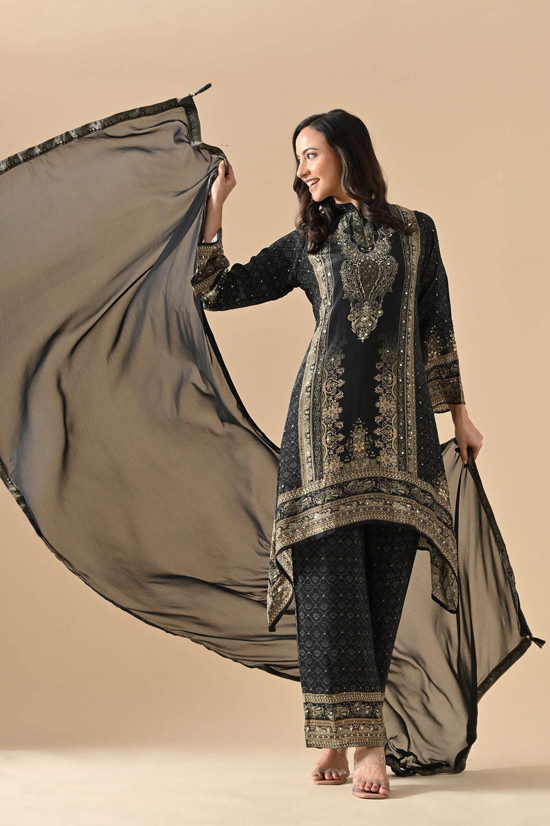 Black Embellished Kurta 3 Pcs Set