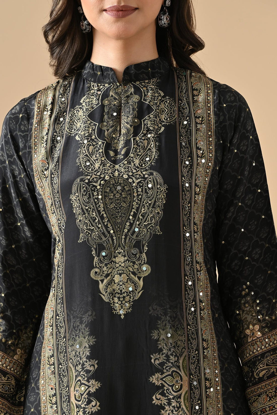 Black Embellished Kurta 3 Pcs Set