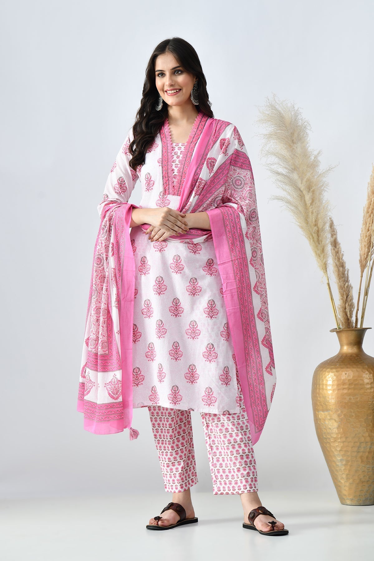 Cream Printed Kurta 3 Pcs Set