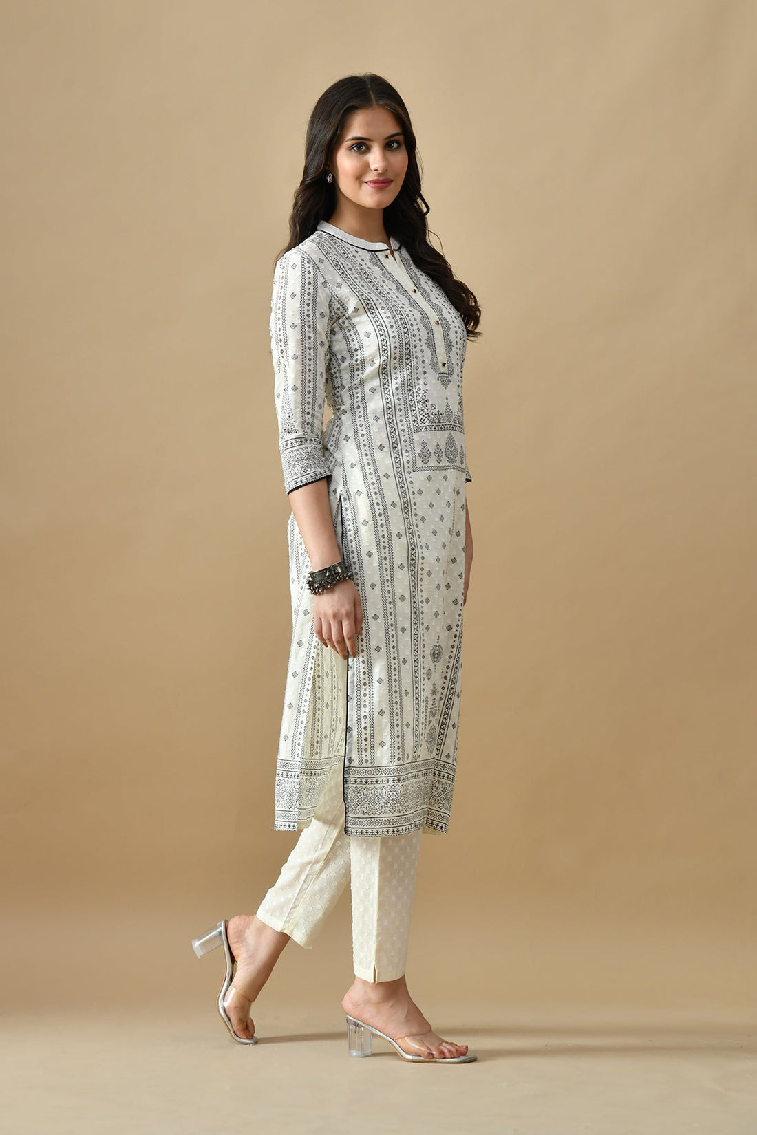 Cream Printed Kurta 3 Pcs Set