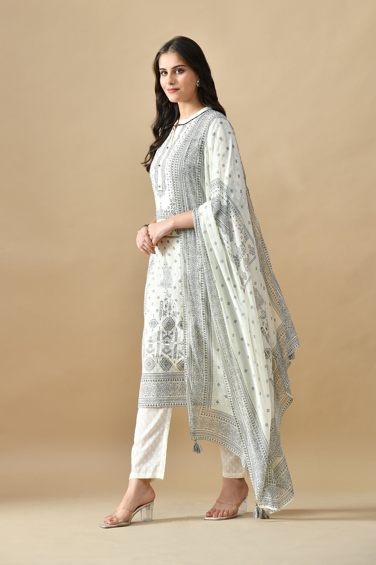 Cream Printed Kurta 3 Pcs Set