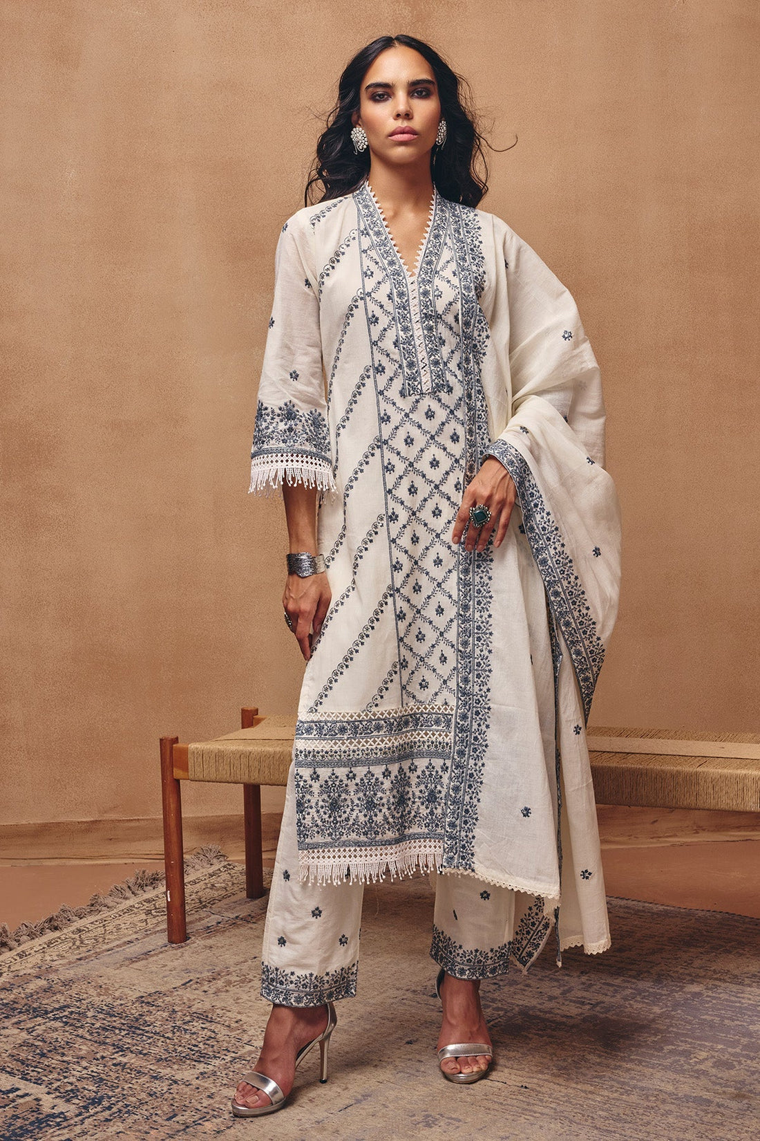 Cream Embroidered Kurta 3 Pcs Set