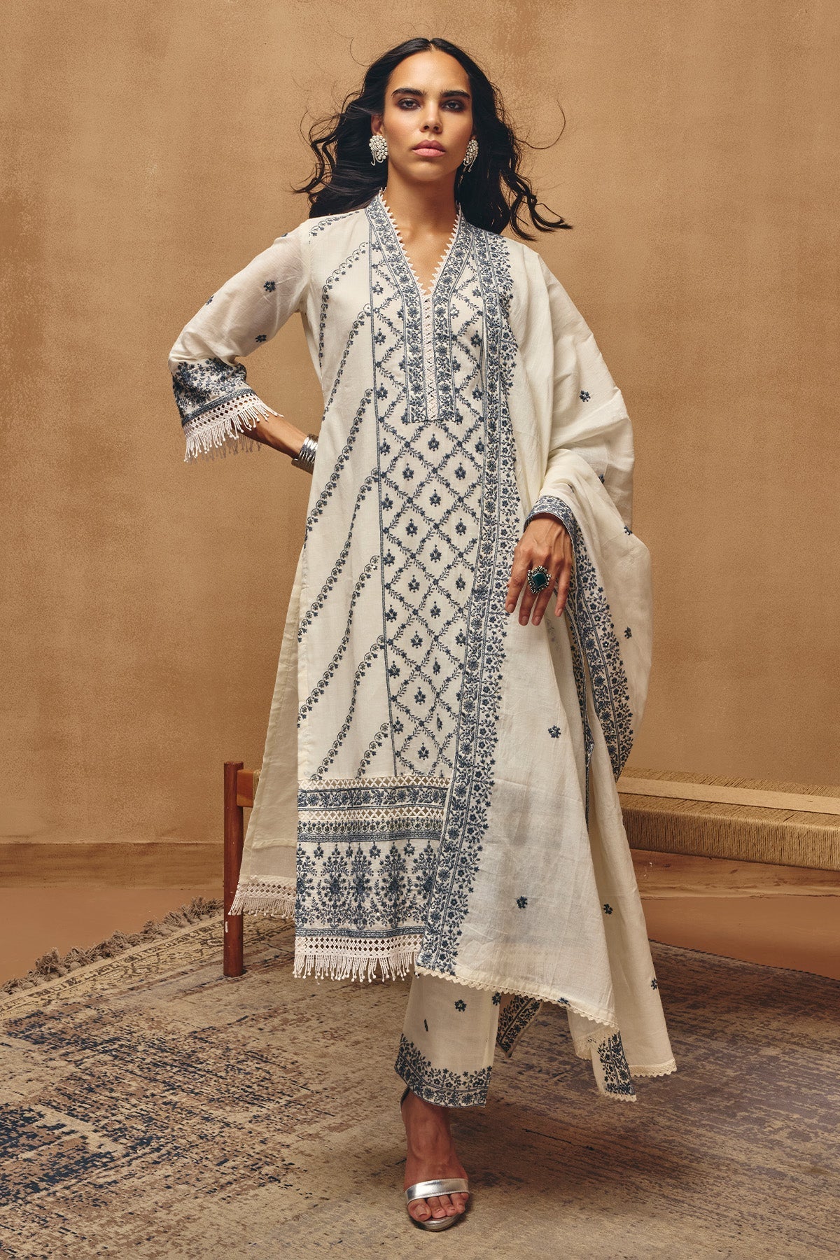Cream Embroidered Kurta 3 Pcs Set