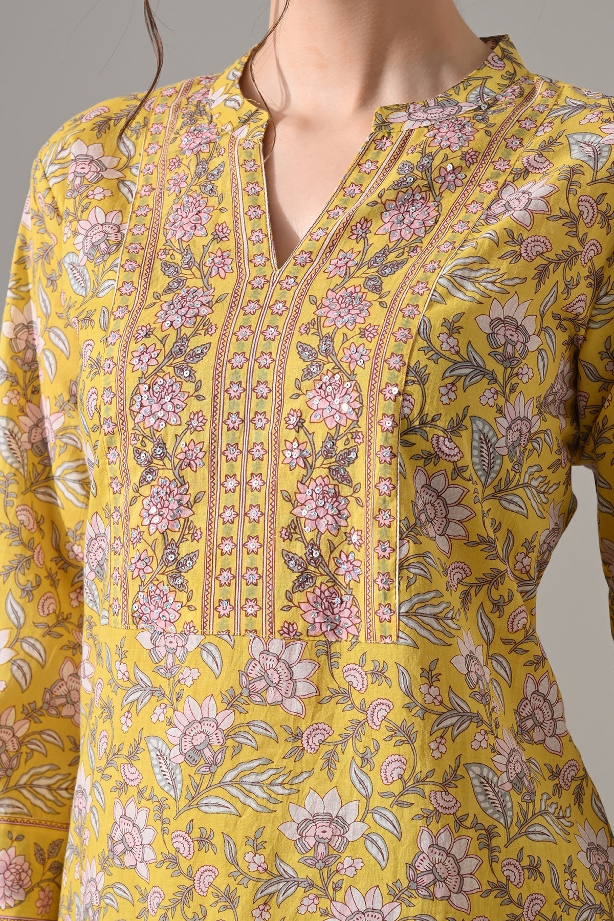Yellow Floral Printed Kurta 2 Pcs Set