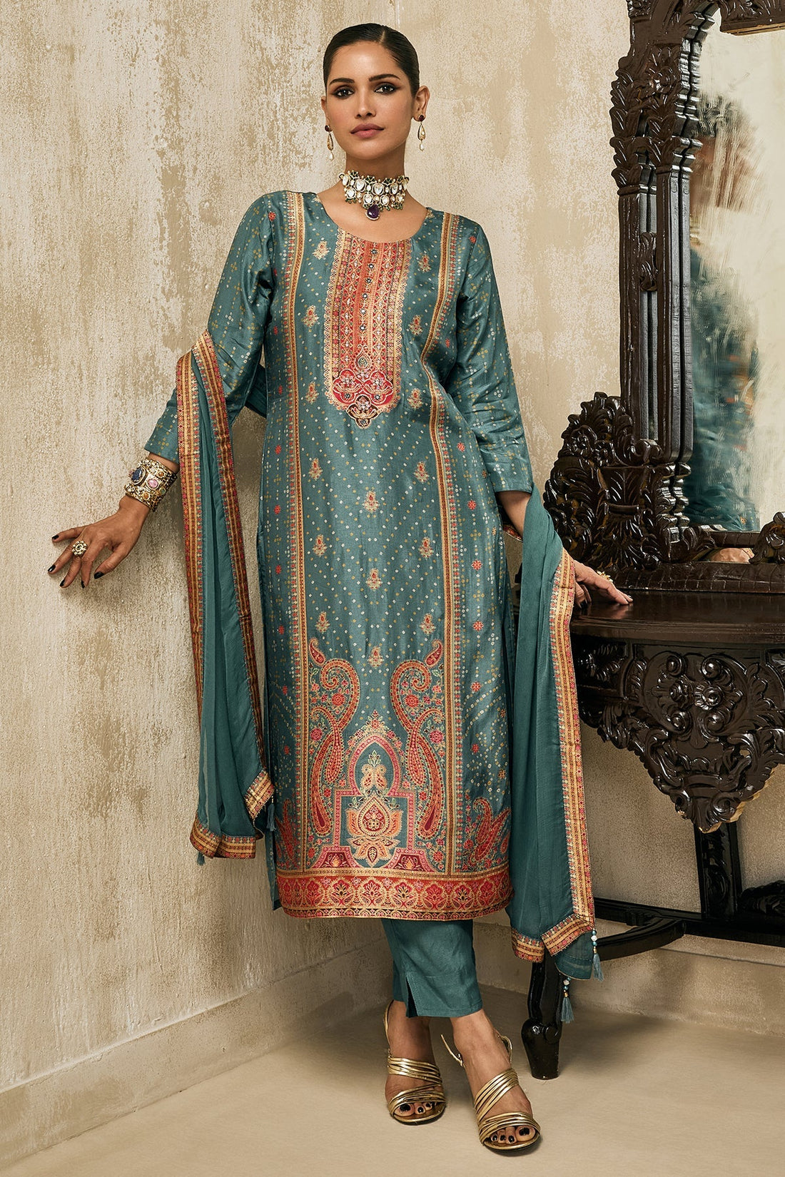 Green Embellished Kurta 3 Pcs Set