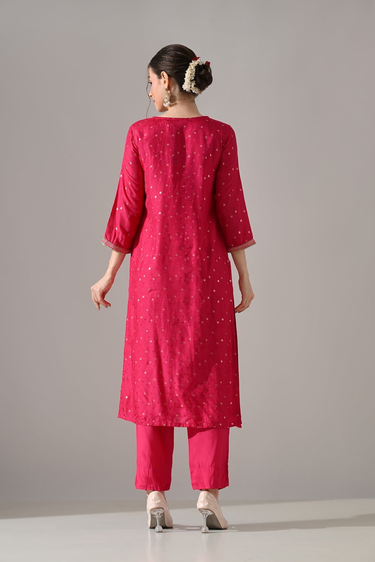 Pink Embroidered Kurta 3 Pcs Set