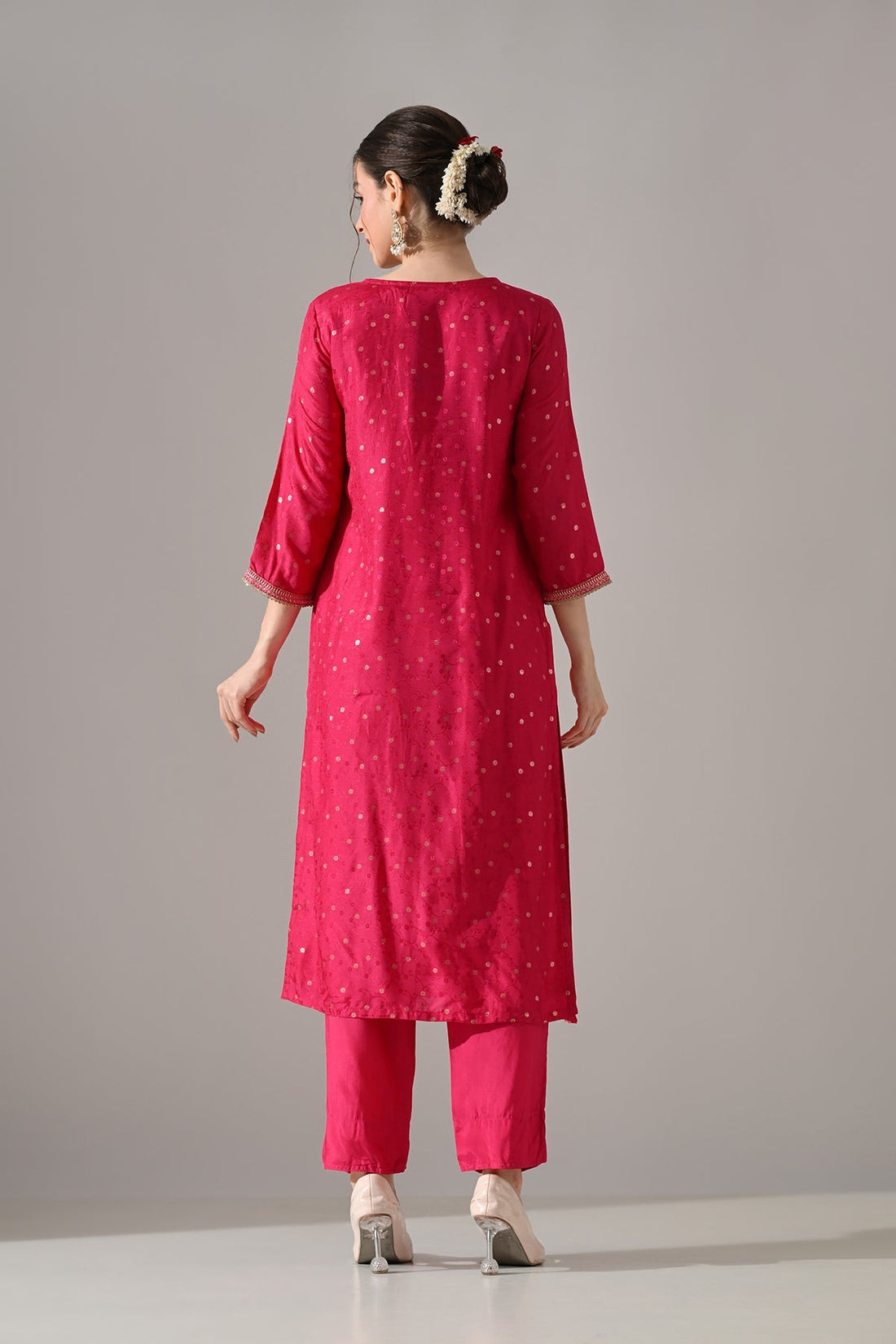 Pink Embroidered Kurta 3 Pcs Set