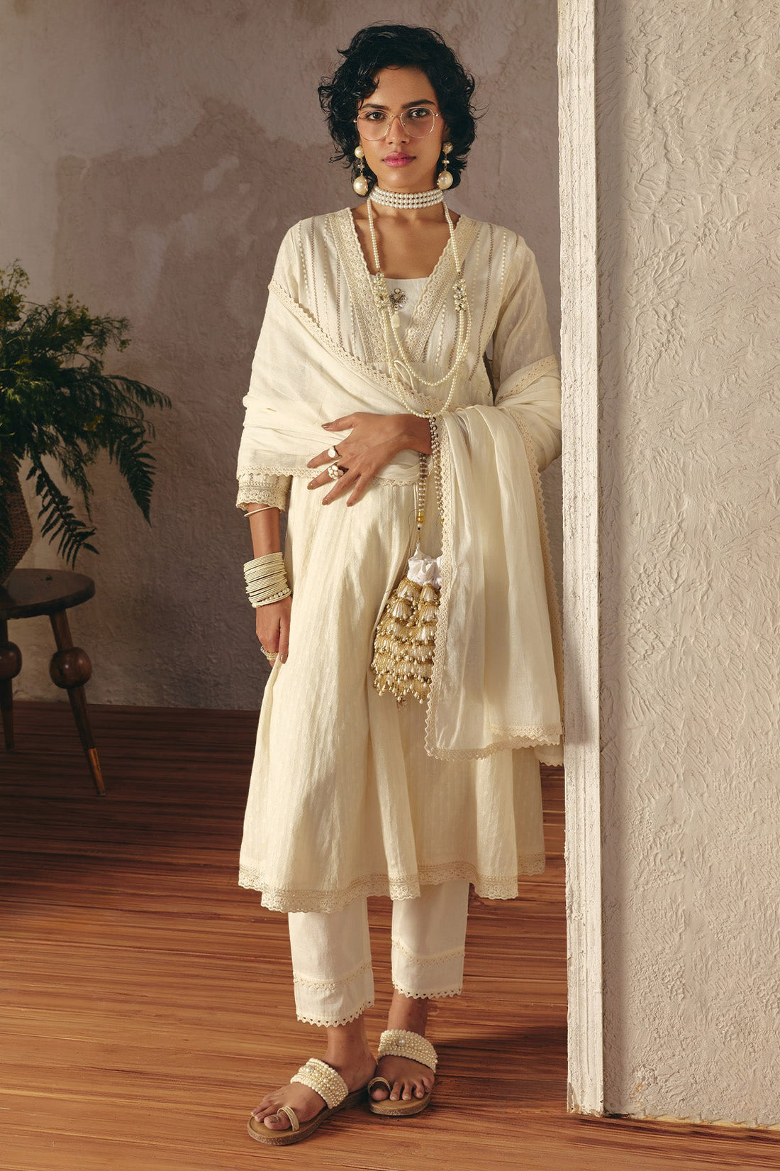 Cream Embellished Kurta 3 Pcs Set