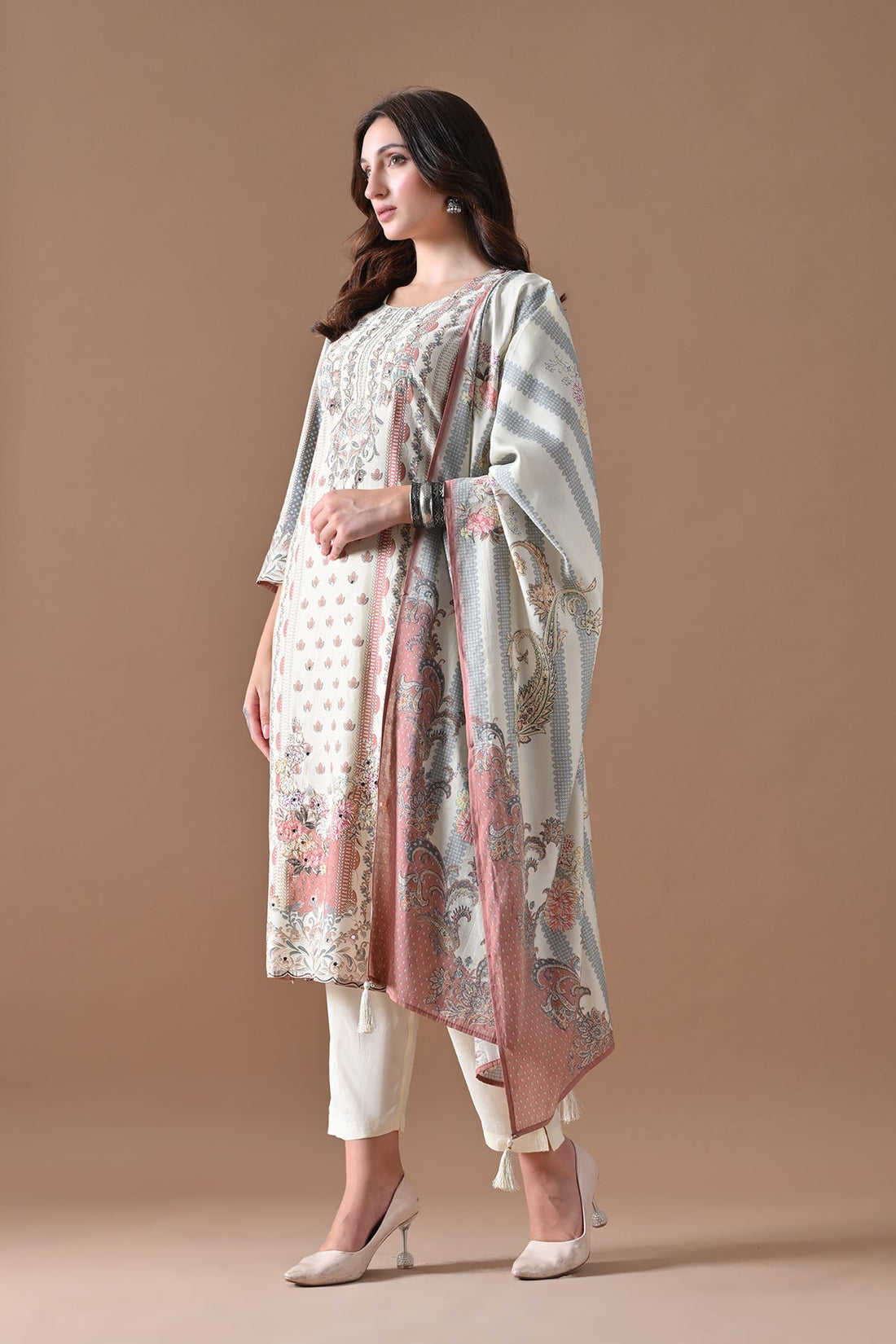 Cream Embellished Kurta 3 Pcs Set