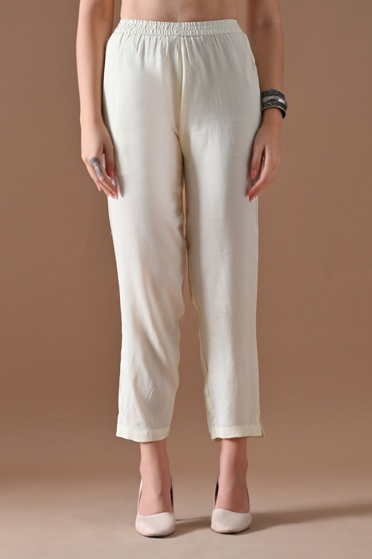 Cream Embellished Kurta 3 Pcs Set
