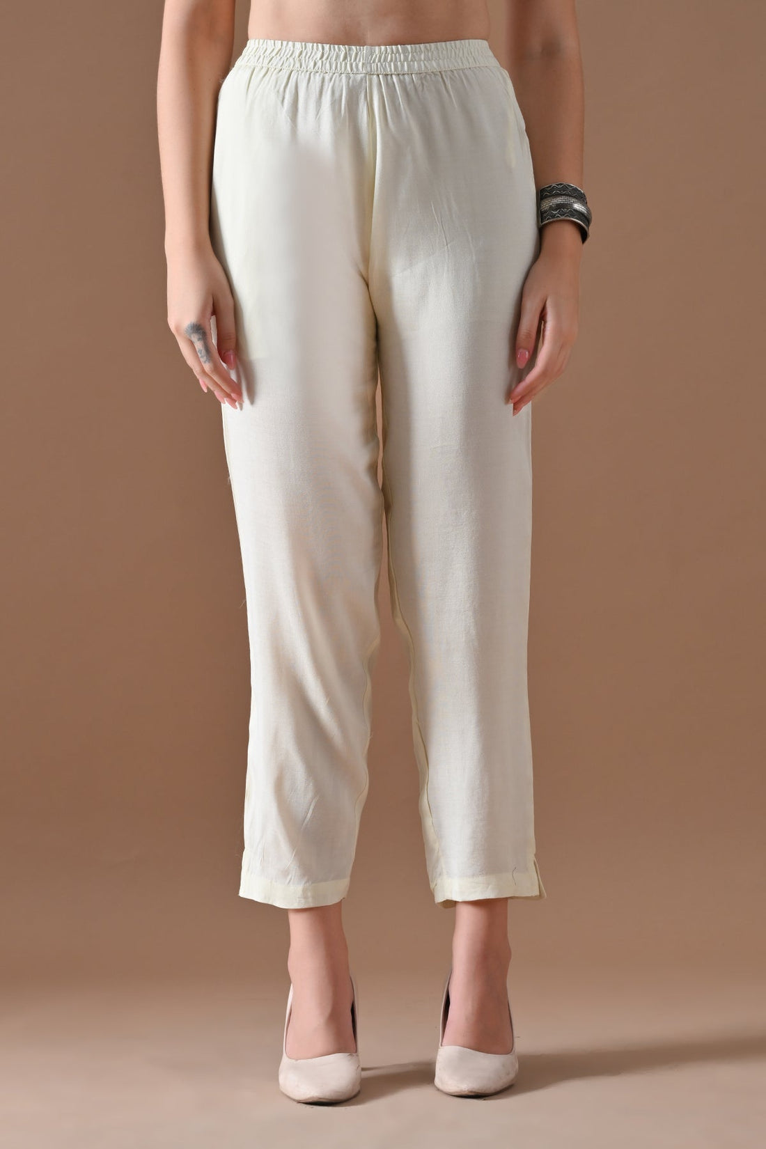 Cream Embellished Kurta 3 Pcs Set
