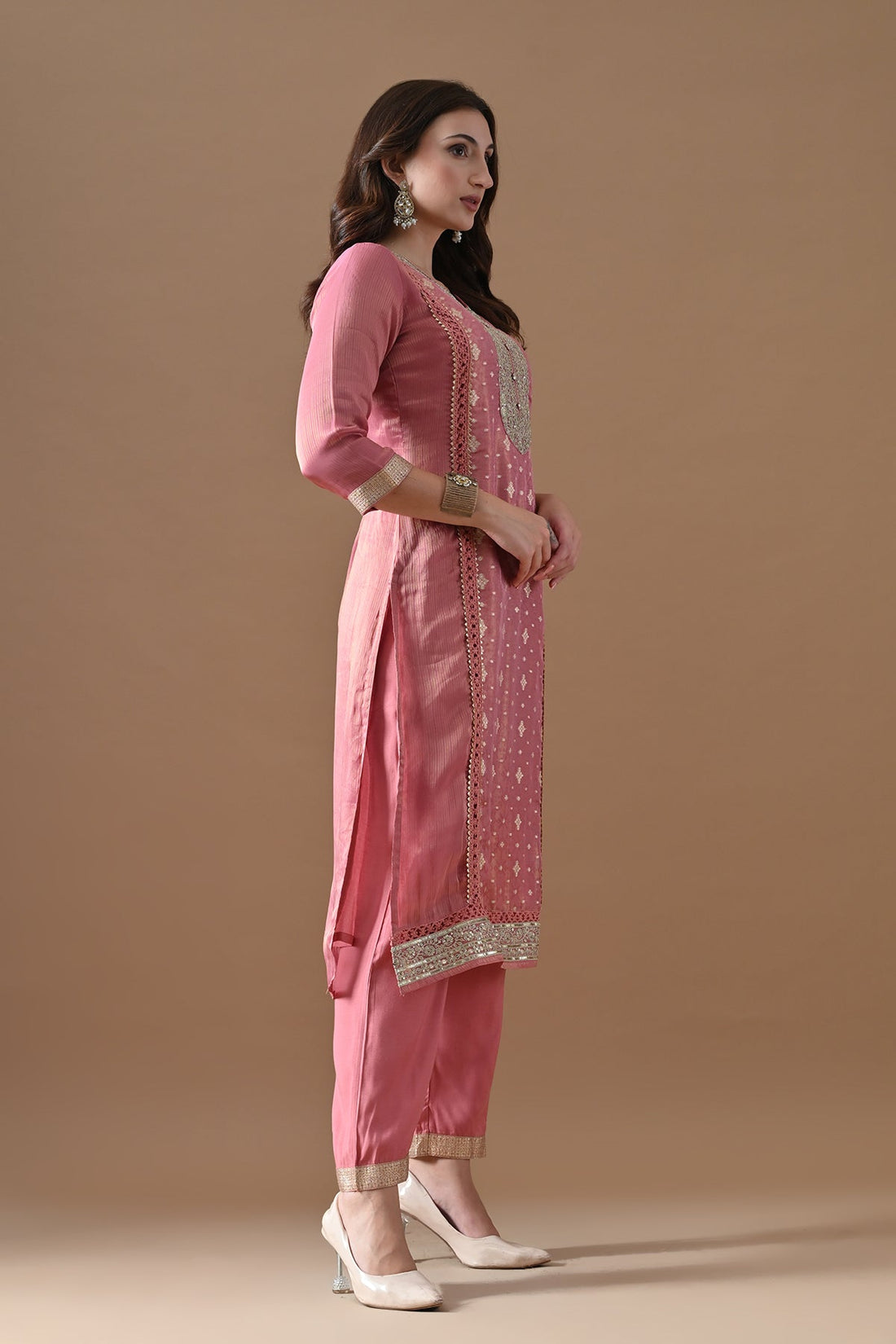 Pink Embellished Kurta 3 Pcs Set