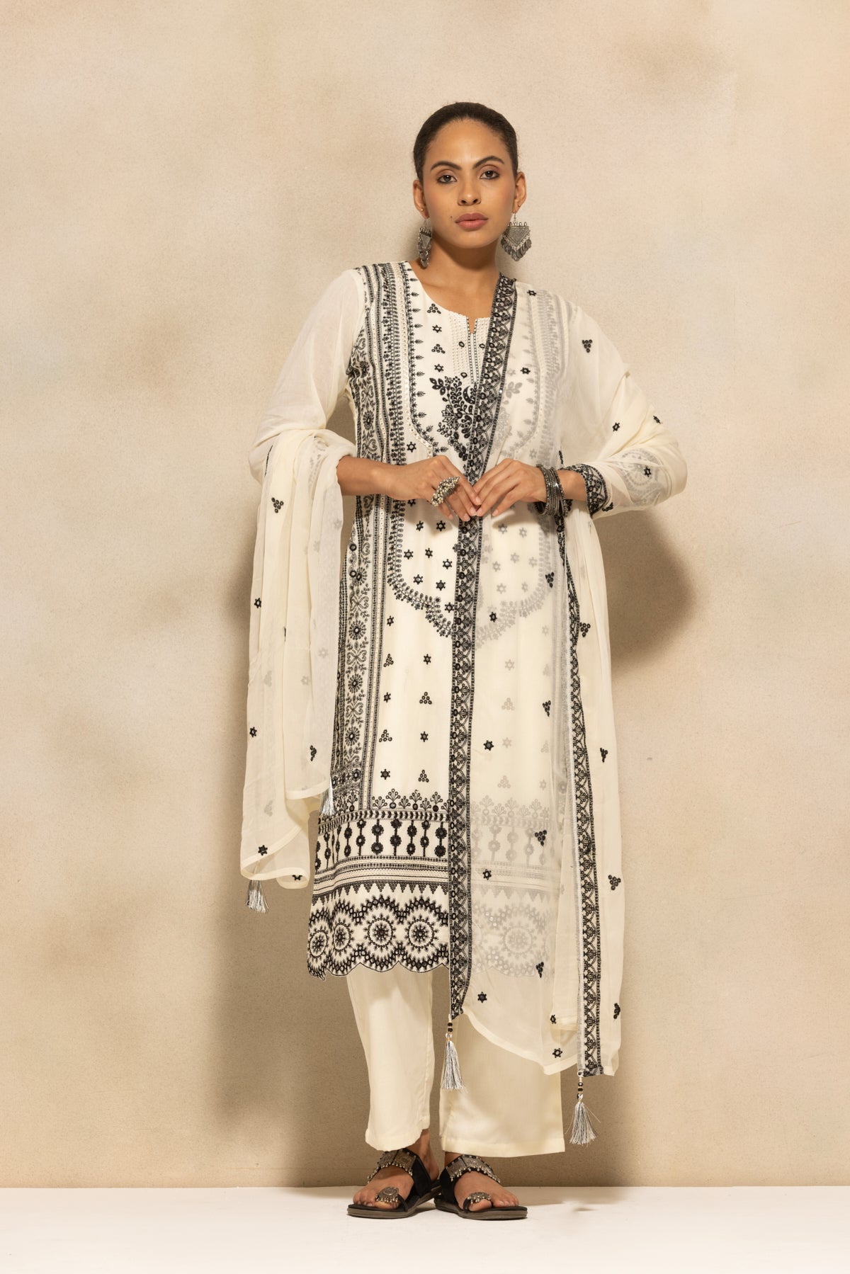 Cream Embroidered Kurta 3 Pcs Set