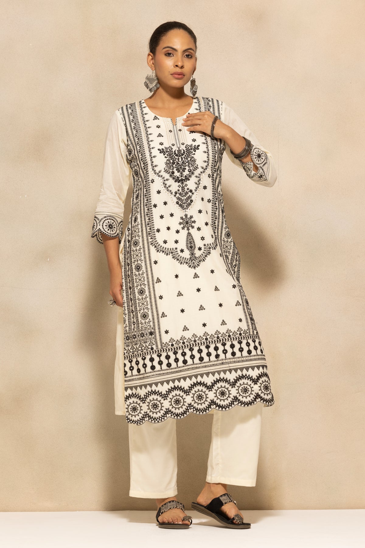 Cream Embroidered Kurta 3 Pcs Set