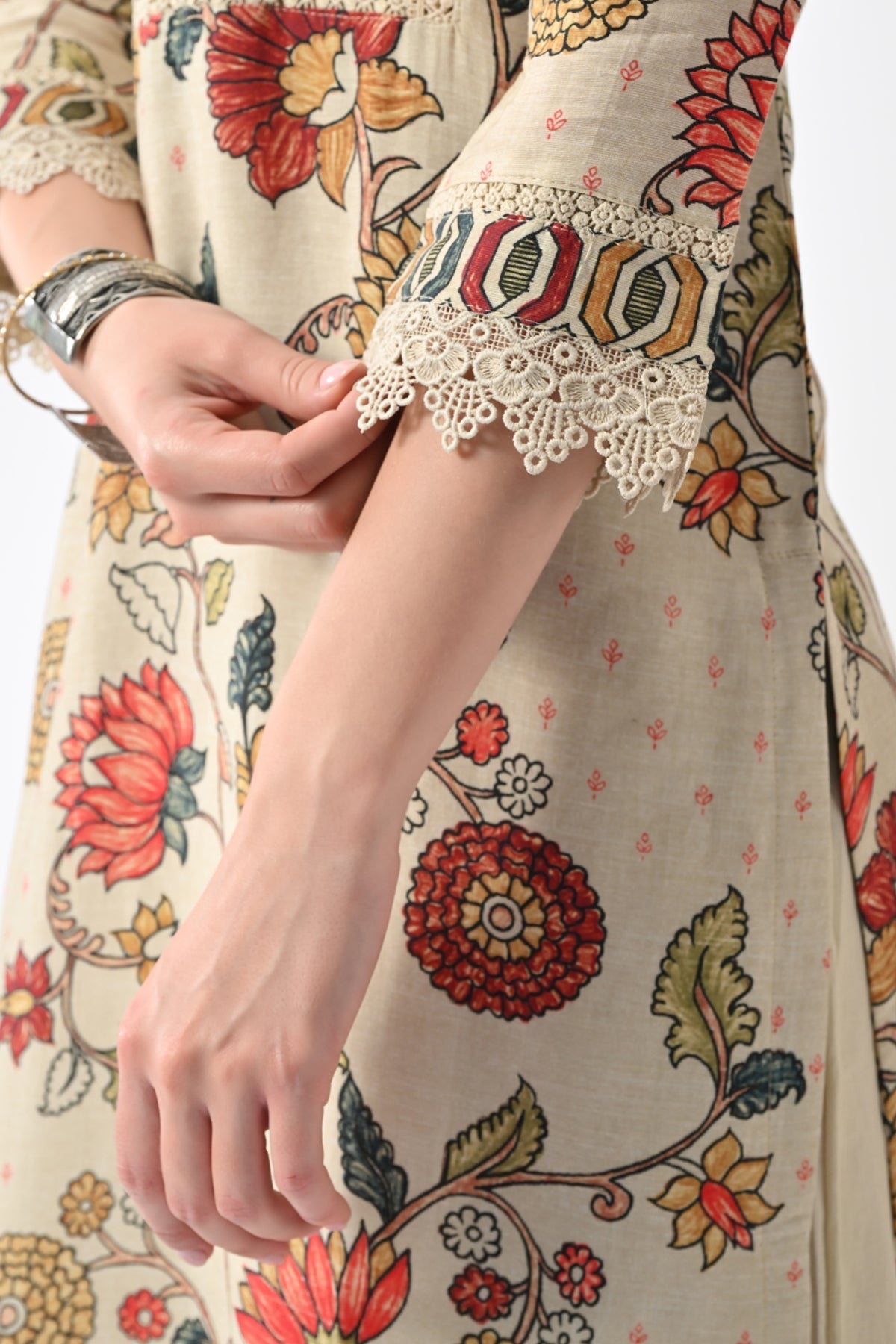 Beige Embellished Kurta 3 Pcs Set