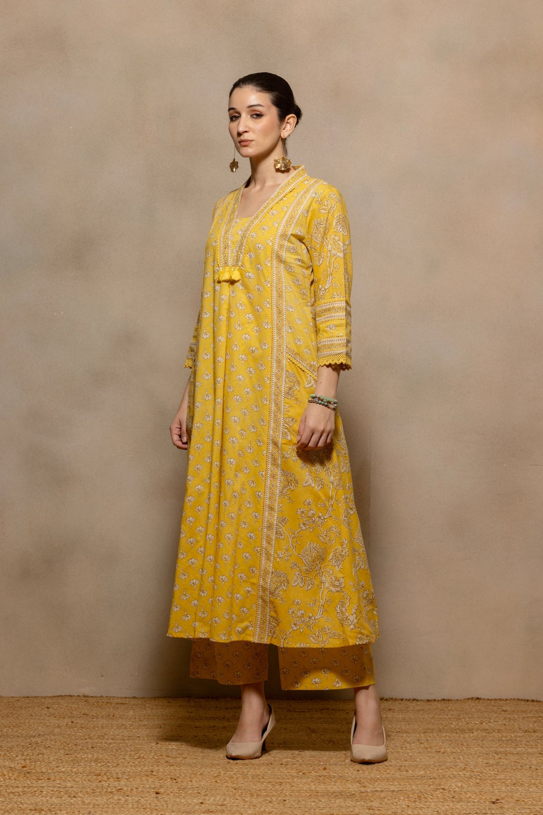 Yellow Floral Printed Flared Kurta 3 Pcs Set