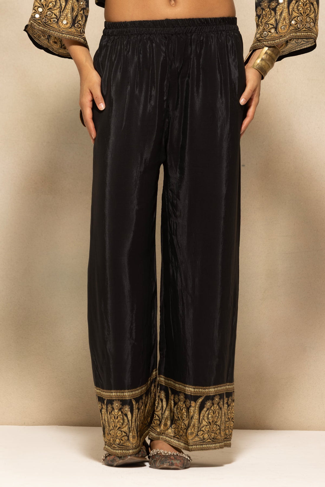 Black Embellished Kurta 3 Pcs Set