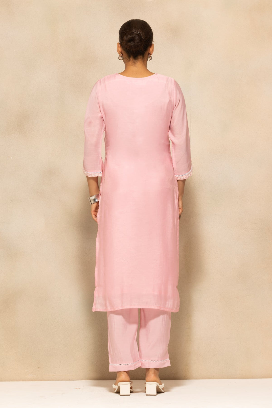 Pink Embroidered Kurta 3 Pcs Set