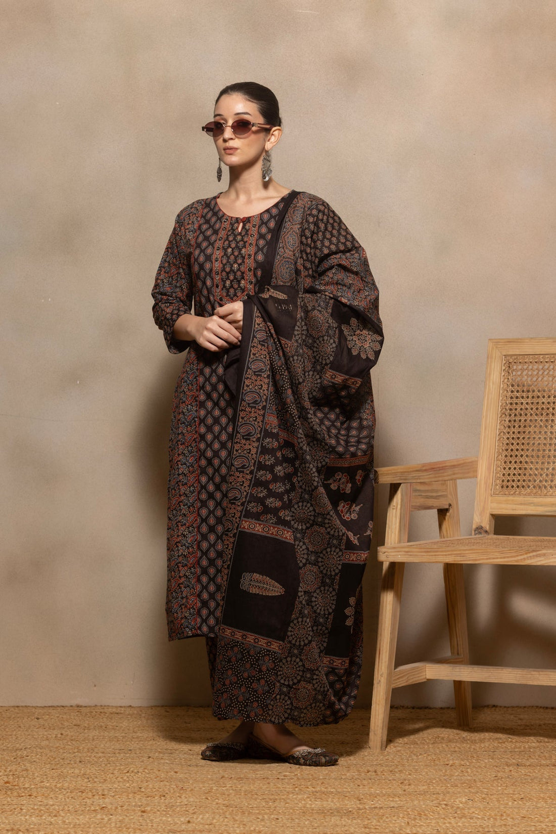 Black Floral Printed Kurta 3 Pcs Set