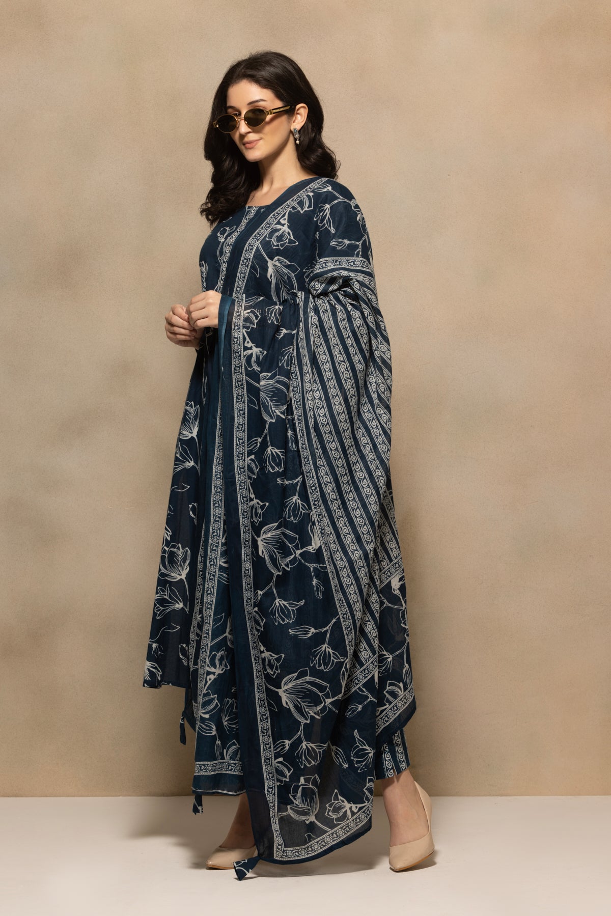 Navy Blue Floral Printed Kurta 3 Pcs Set