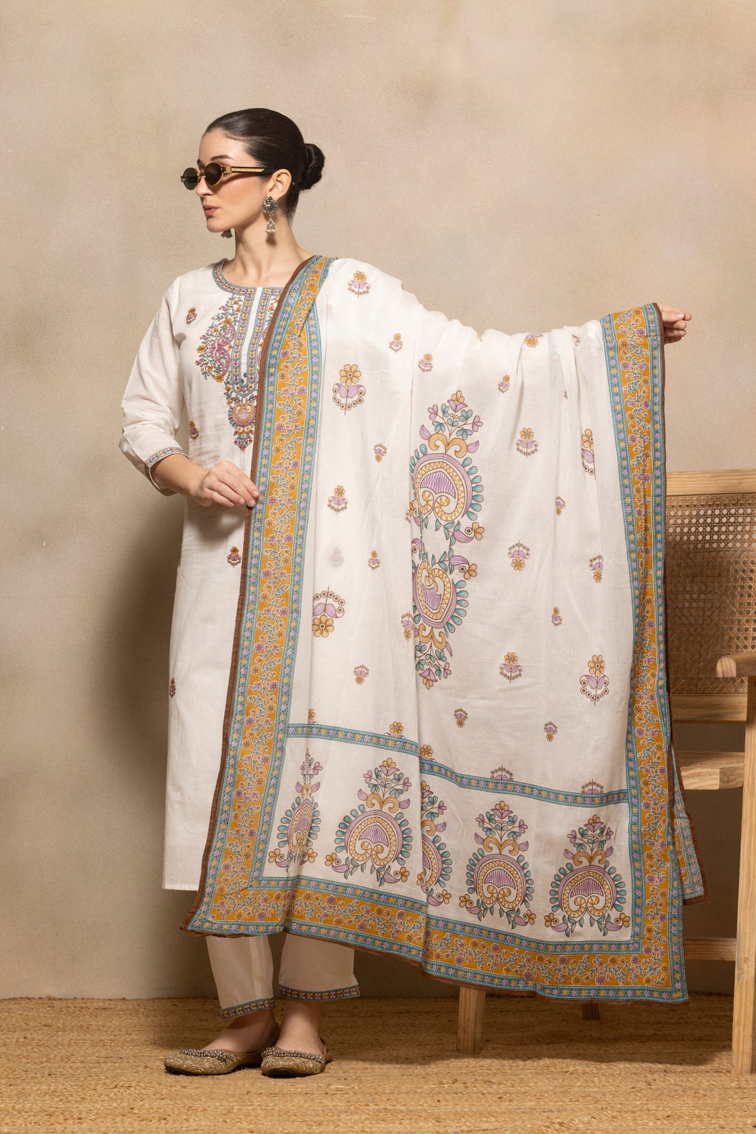 Cream Embroidered Kurta 3 Pcs Set