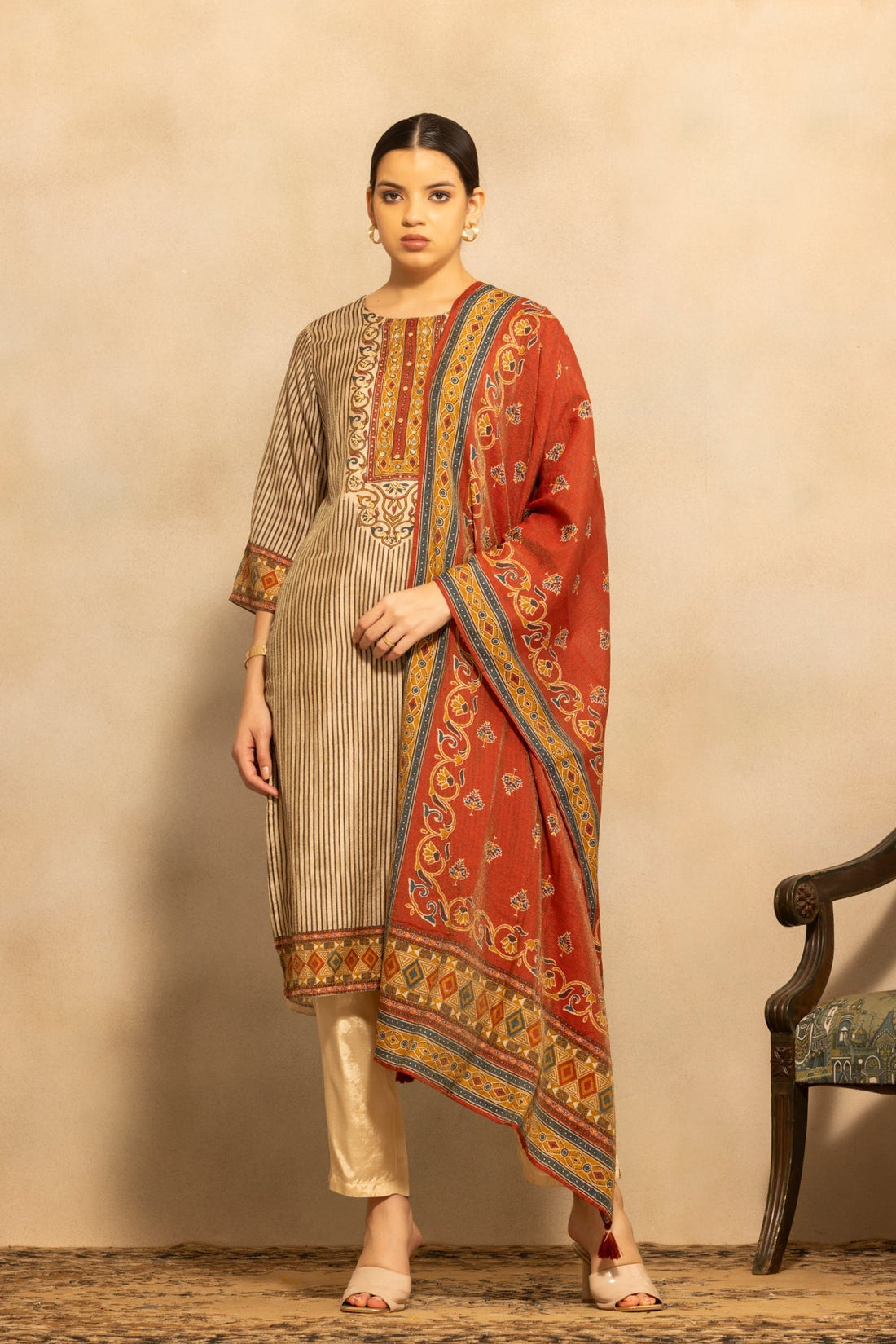 Beige Printed Kurta 3 Pcs Set